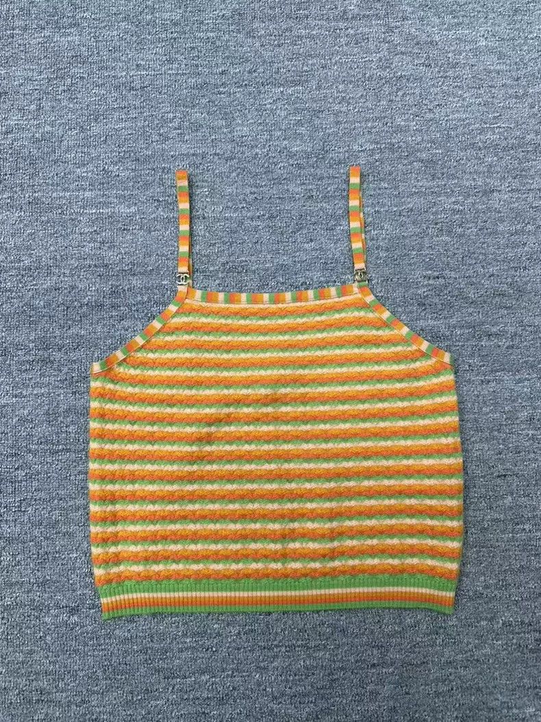 Chanel The latest wool striped vest