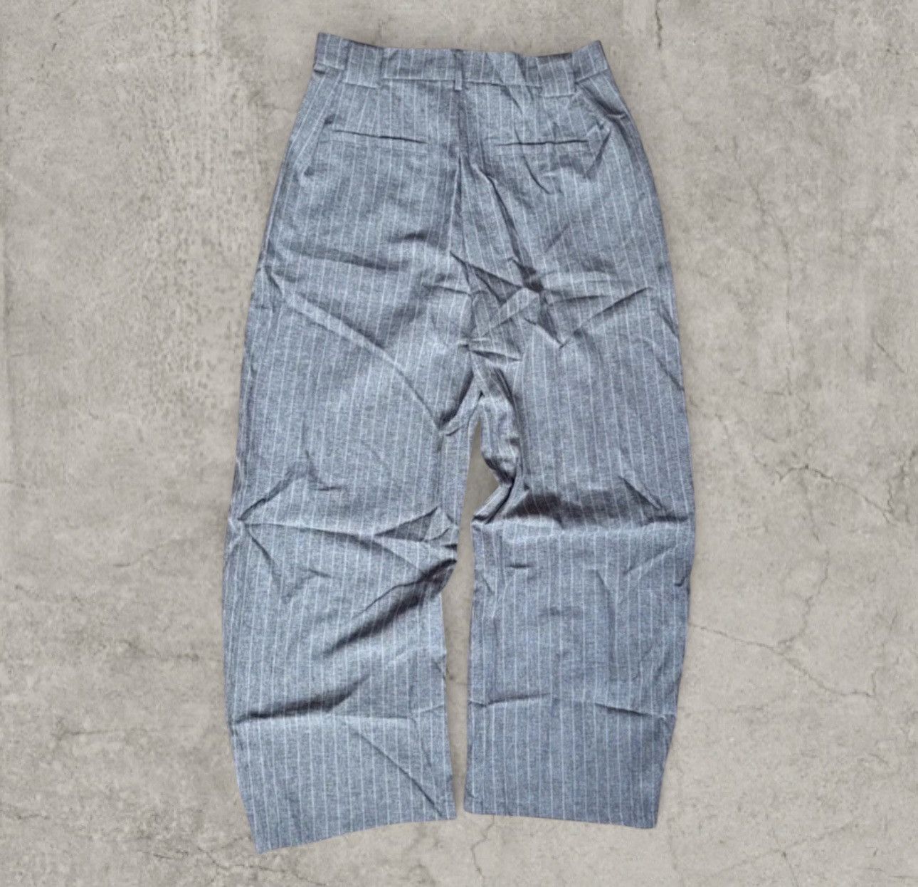 Japanese Brand Wide leg Japanese style trousers in grey pinstripe. Size L Size US 34 / EU 50 - 4 Thumbnail