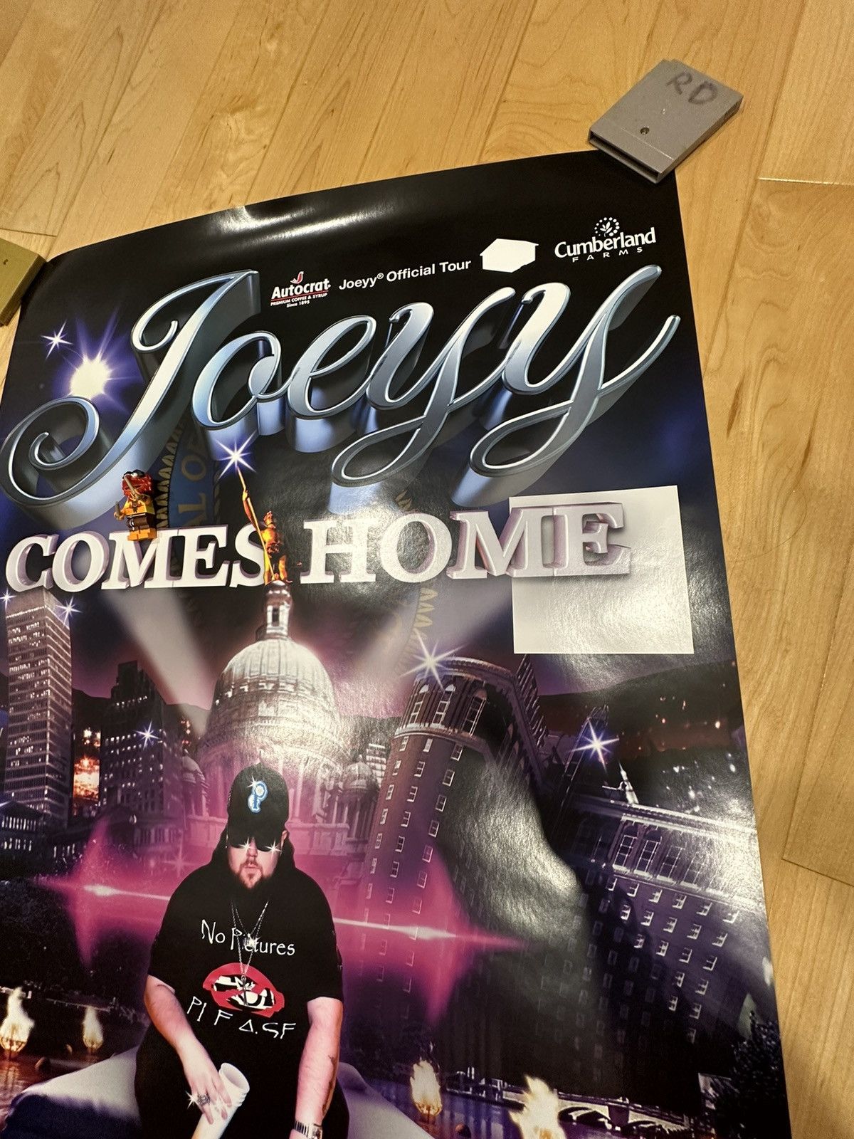 G59 Records × Rap Tees LIMITED Joeyy Tour😴1️⃣ Poster 😴 Size ONE SIZE - 6 Thumbnail
