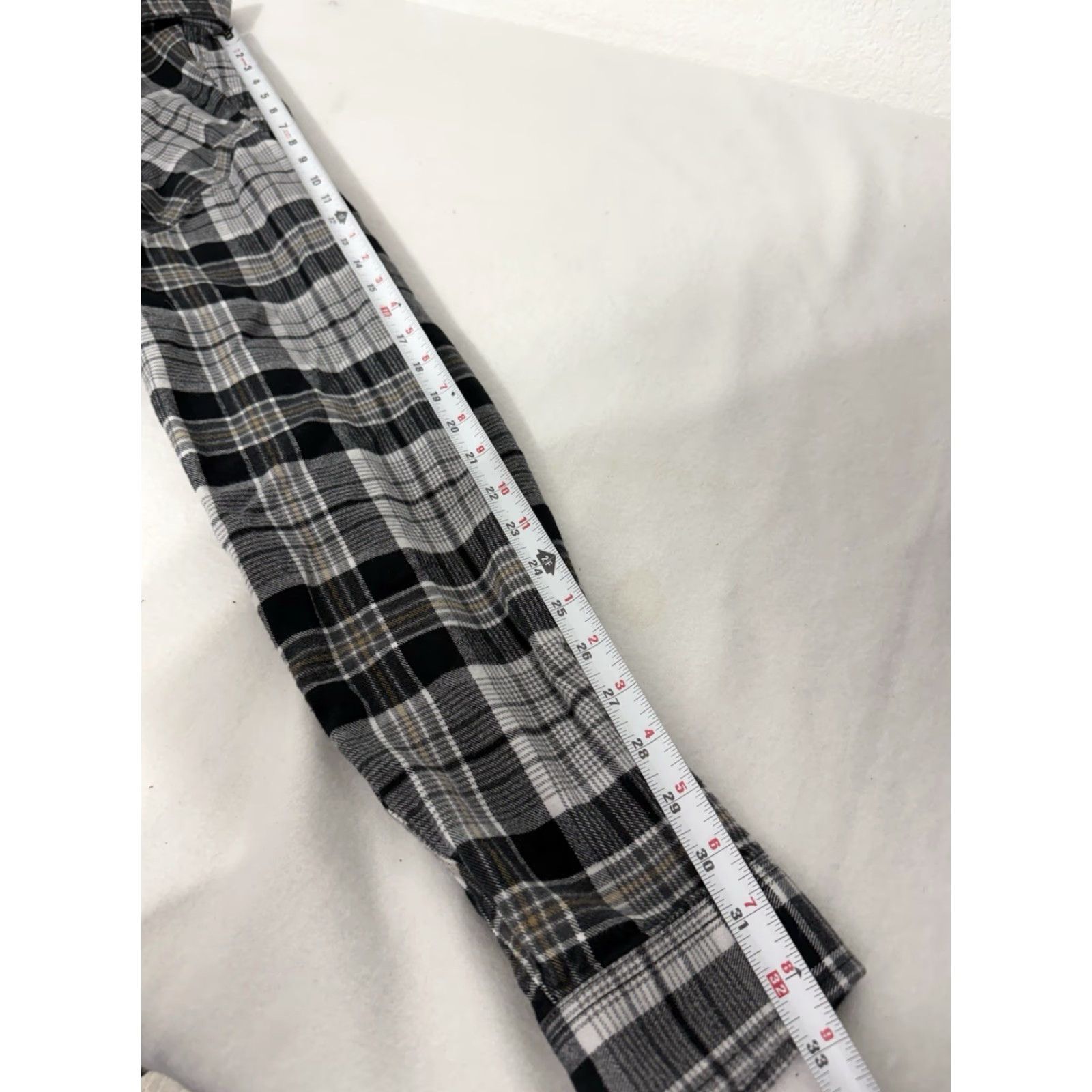 Eddie Bauer Eddie Bauer Mens XLT Gray Plaid Long Sleeve Button Front Flannel Classic Fit Shirt Size US XL / EU 56 / 4 - 4 Thumbnail