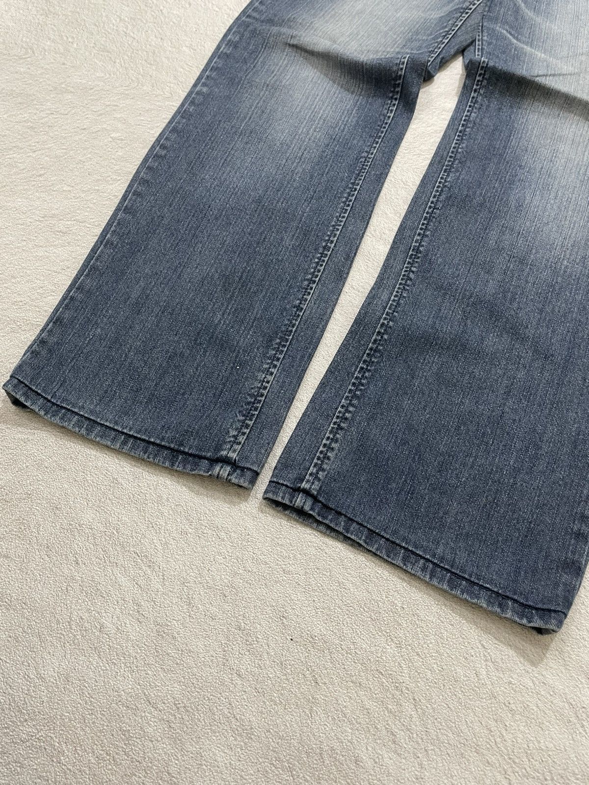 Japanese Brand 2000s Fading Denim wash Jeans Y2K Size US 32 / EU 48 - 6 Thumbnail