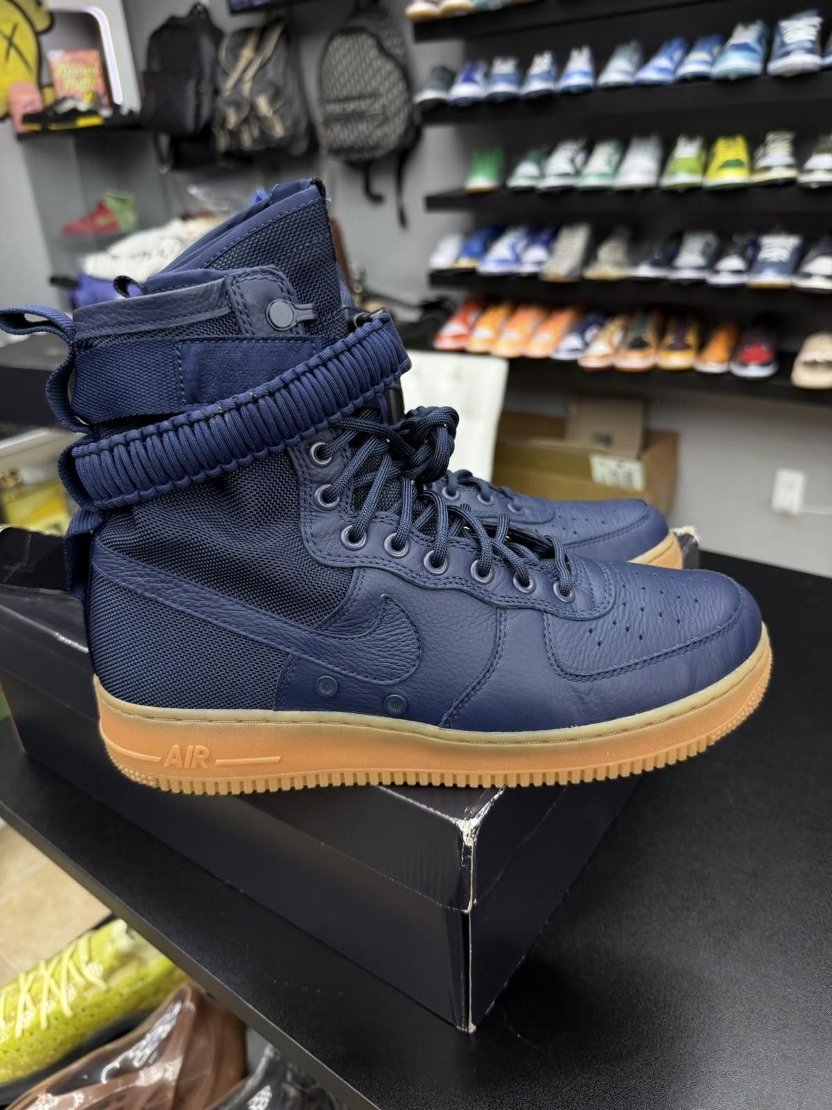 Nike Nike SF Air Force 1 High Men’s Size 10 Midnight Navy Blue Size US 10 / EU 43 - 11 Thumbnail