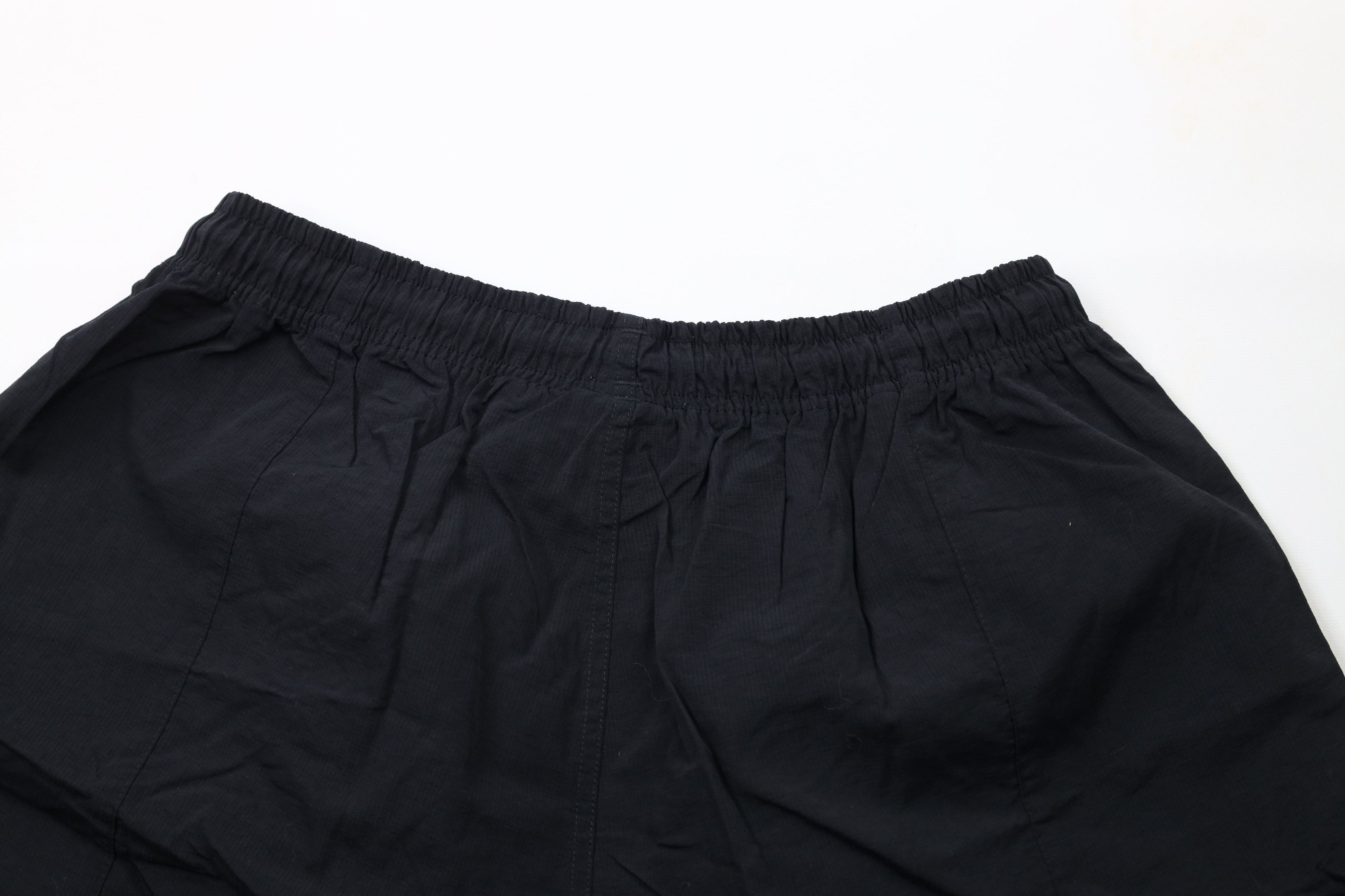 Reebok × Vintage Vintage 90s Reebok Spell Out Above Knee Shorts Black Nylon Size US 38 / EU 54 - 9 Thumbnail