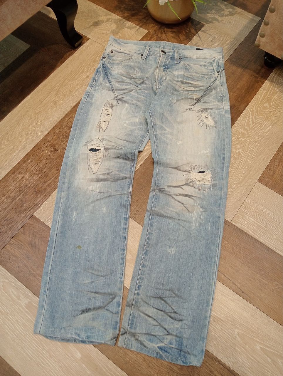 semanticdesign SEMANTIC DESIGN JAPAN LIGHT BLUE DISTRESSED DENIM PANTS Size US 32 / EU 48 - 2 Thumbnail