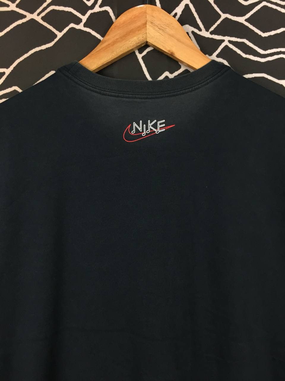 Nike Nike Shibuya Scramble Japan Exclusive DJ Cat Turntable Tee Size US L / EU 52-54 / 3 - 7 Thumbnail