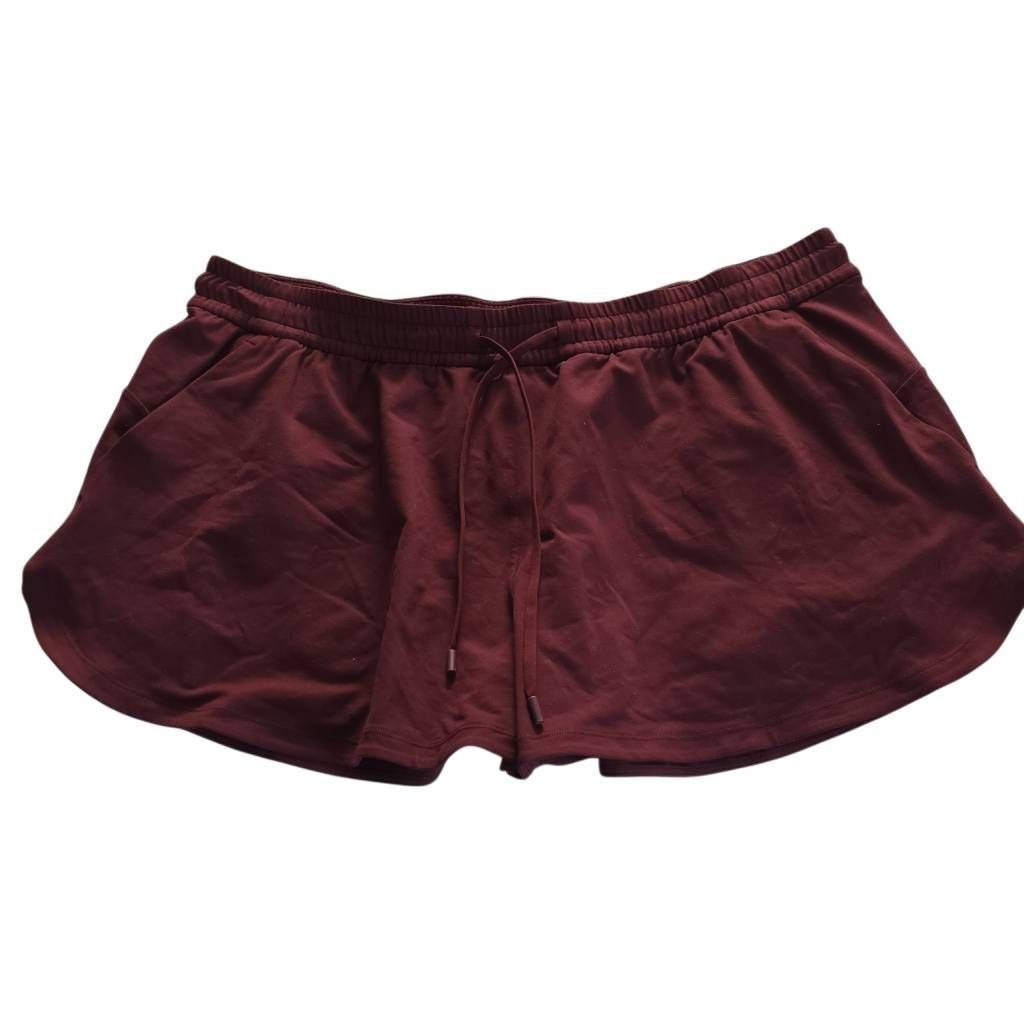 Lululemon Lululemon Women's Size XL Burgundy Shorts Size 34" / US 12 / IT 48 - 7 Thumbnail