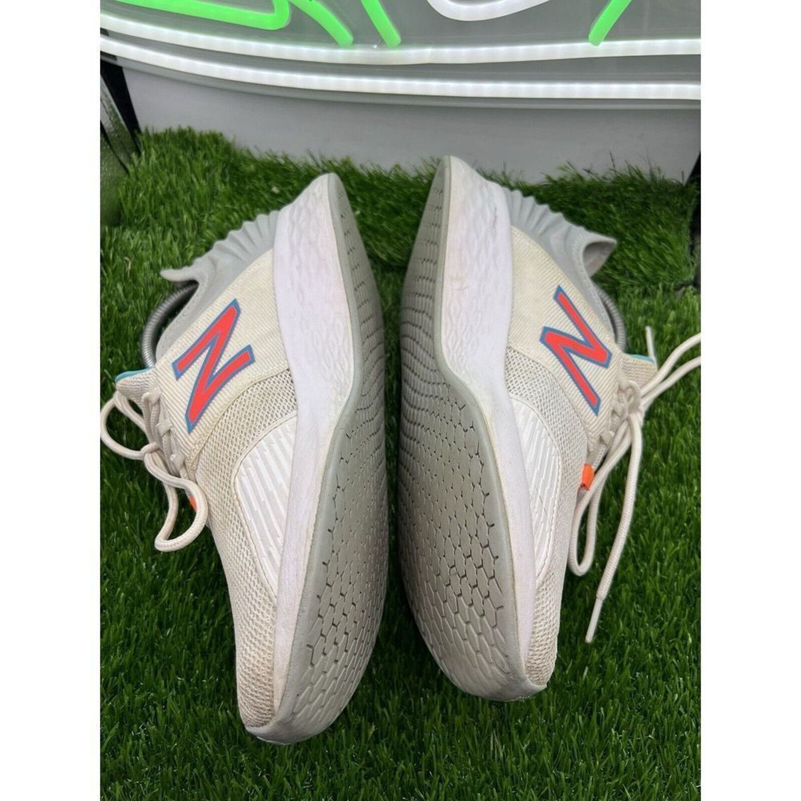 New Balance New Balance Womens Fresh Foam Roav WROAVCH Shoes Size 8.5 Size US 8.5 / IT 38.5 - 6 Thumbnail