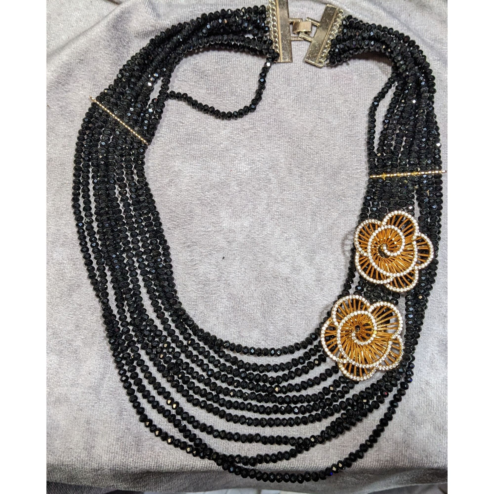 Other Vintage Glam Layered Black Glass Necklace With Gold Tone Flo Size ONE SIZE - 5 Thumbnail
