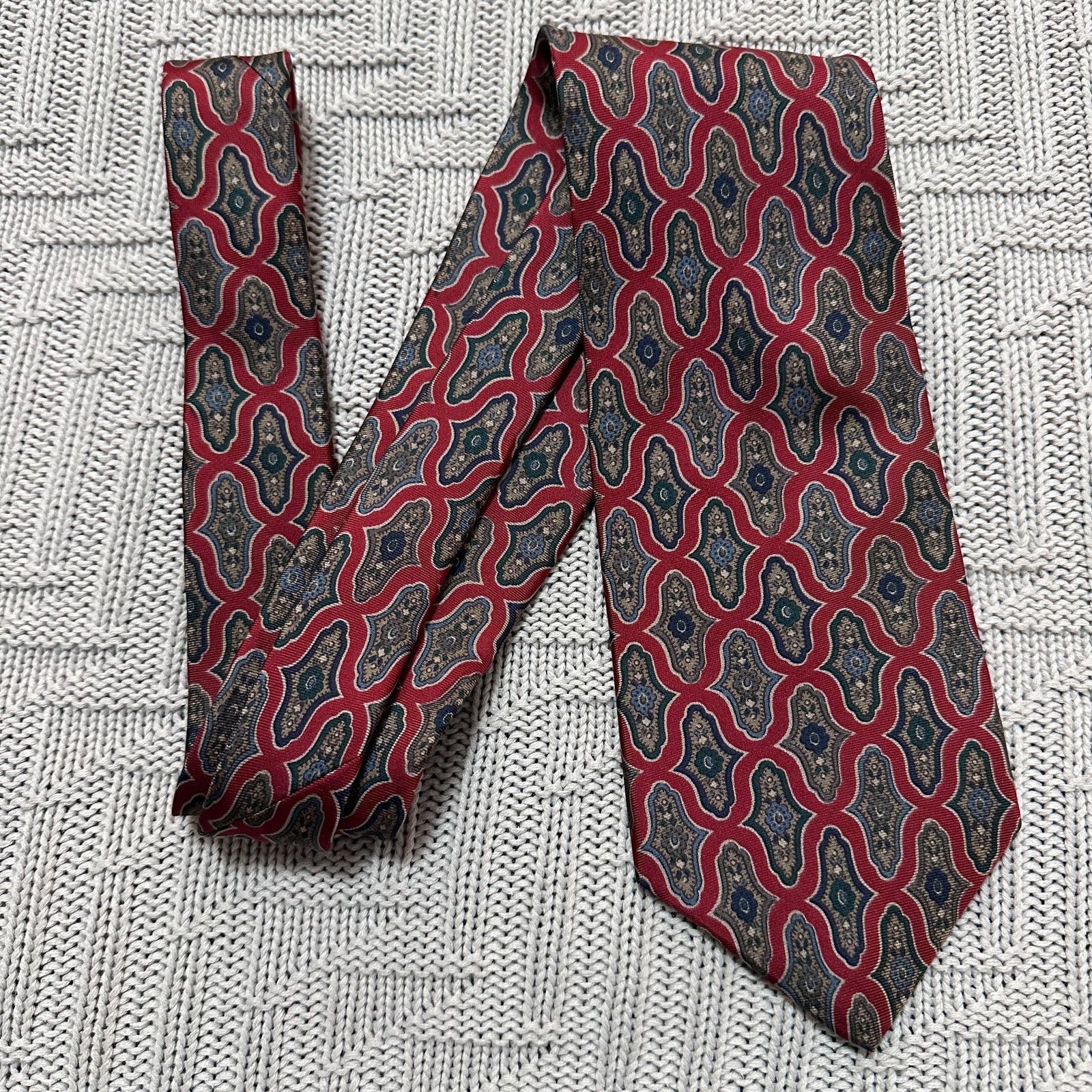 Bloomingdale's Bloomingdale's maroon and green abstract silk tie Size ONE SIZE - 1 Thumbnail
