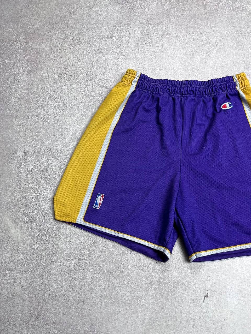 NBA Vintage 90's Champion NBA Lakers Shorts Y2K L Size US 34 / EU 50 - 3 Thumbnail