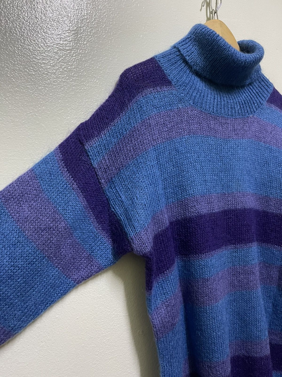 Abercrombie & Fitch × Vintage Abercrombie & Fitch Jumper Striped Mohair Size L / US 10 / IT 46 - 2 Thumbnail