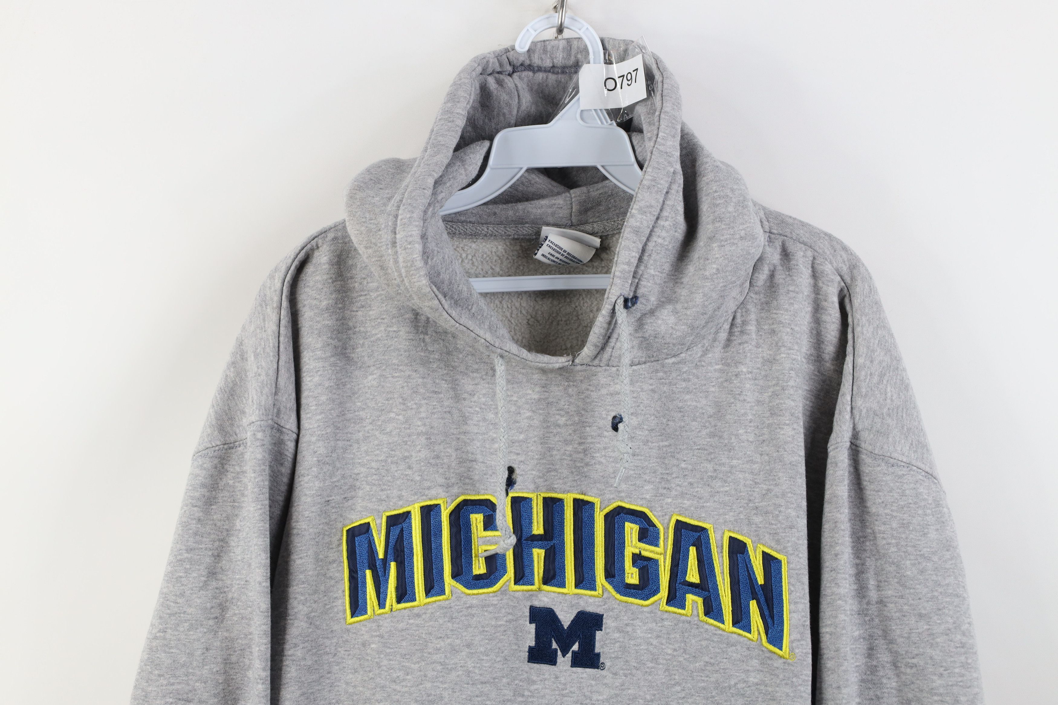 Vintage Vintage Spell Out University of Michigan Hoodie Sweatshirt Size XL / US 12-14 / IT 48-50 - 2 Thumbnail