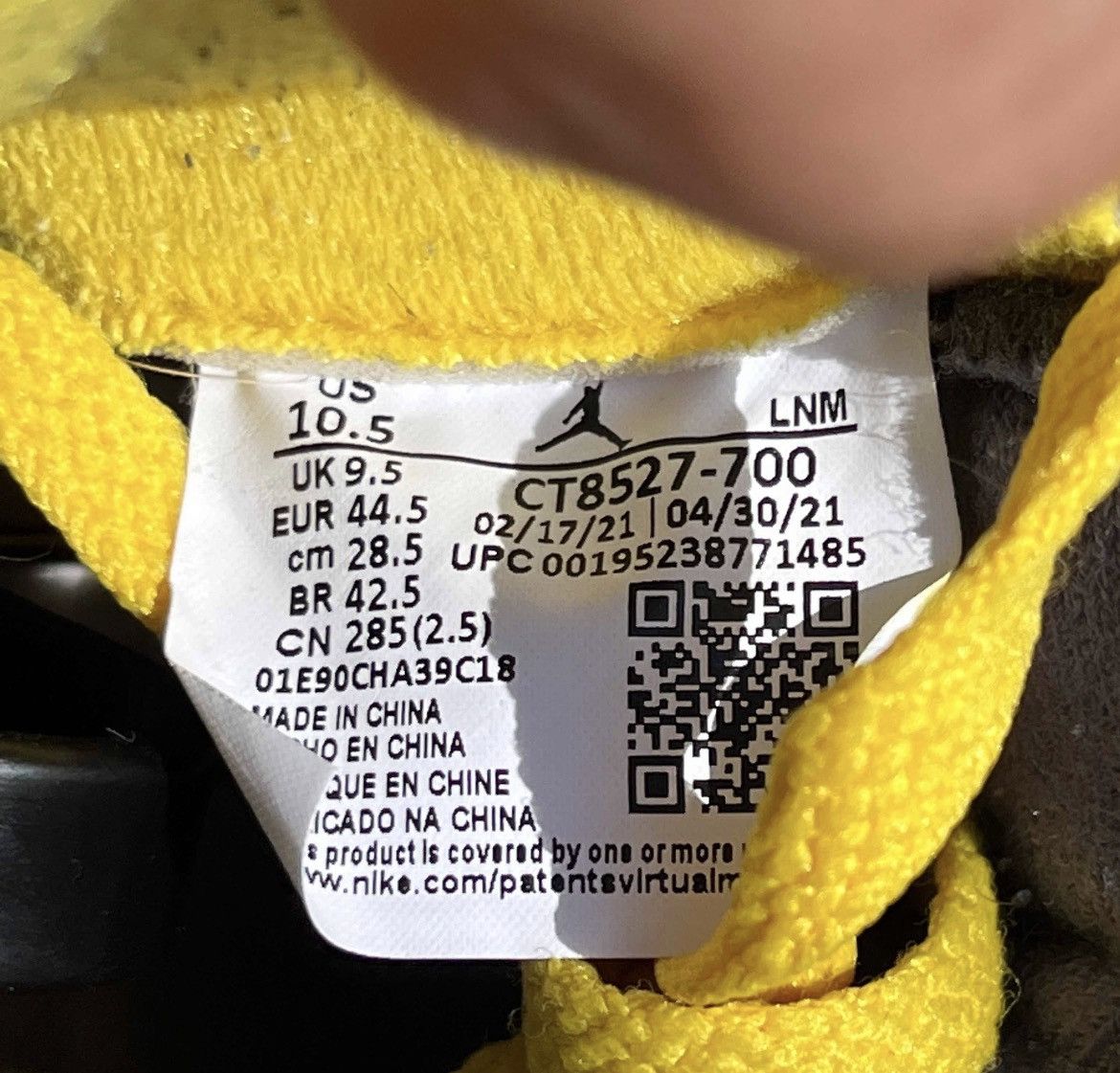 Jordan Brand Jordan 4 Retro Lightning Size US 10.5 / EU 43-44 - 6 Thumbnail