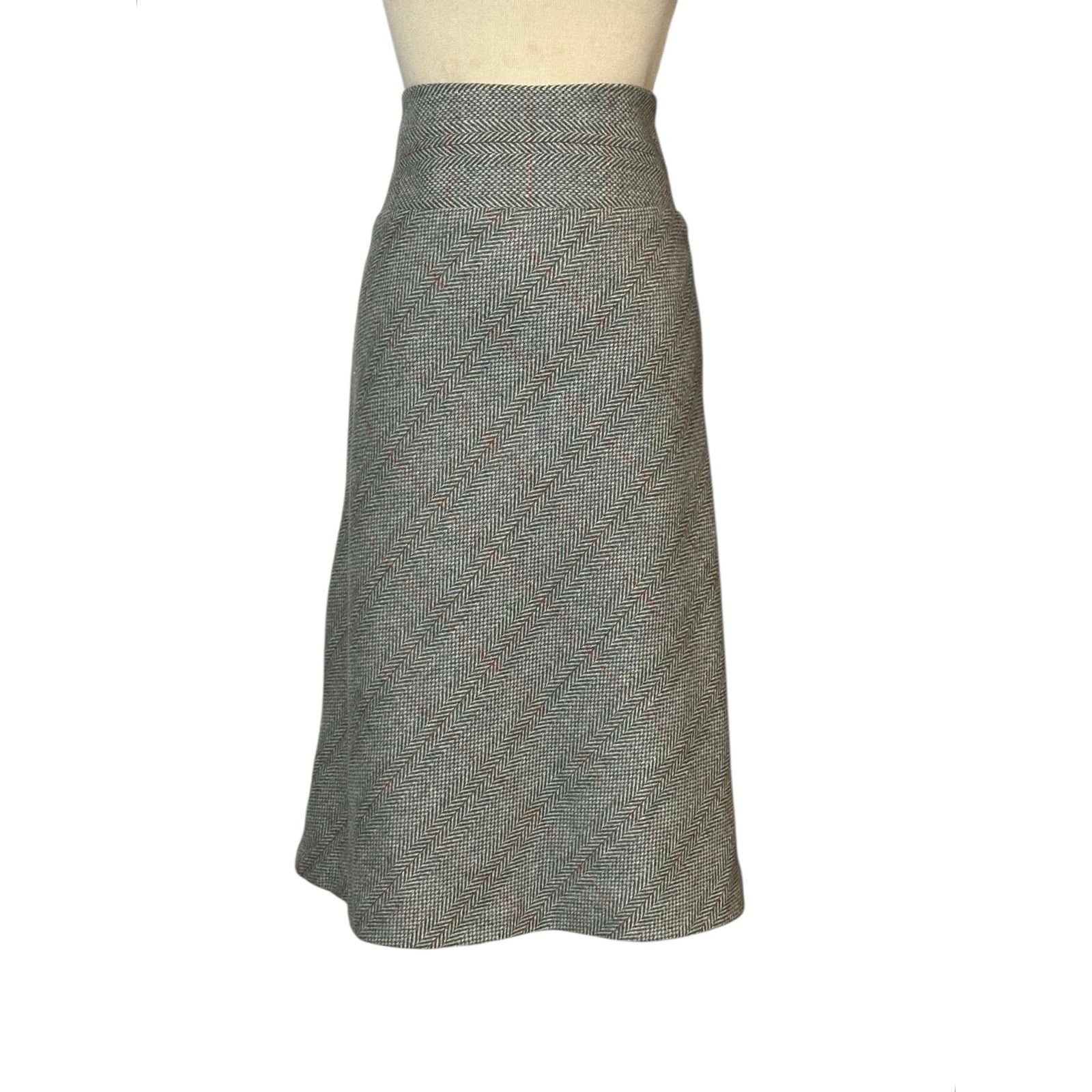 Benetton BENETTON gray red plaid knee length skirt size 44 US Medium Size 32" / US 10 / IT 46 - 12 Thumbnail