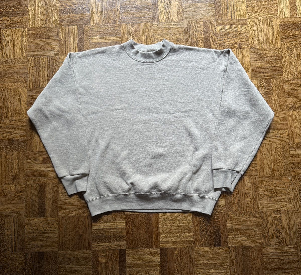 Vintage Vintage 90s Fruit of the Loom Blank Crewneck Sweatshirt Size US L / EU 52-54 / 3 - 1 Thumbnail