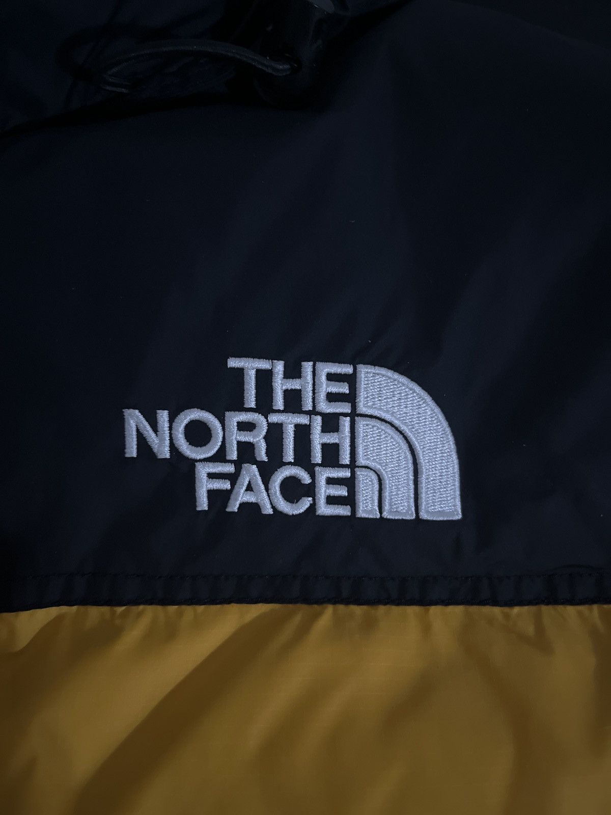 The North Face Men’s 1996 Retro Nuptse Jacket Size US XXL / EU 58 / 5 - 4 Thumbnail