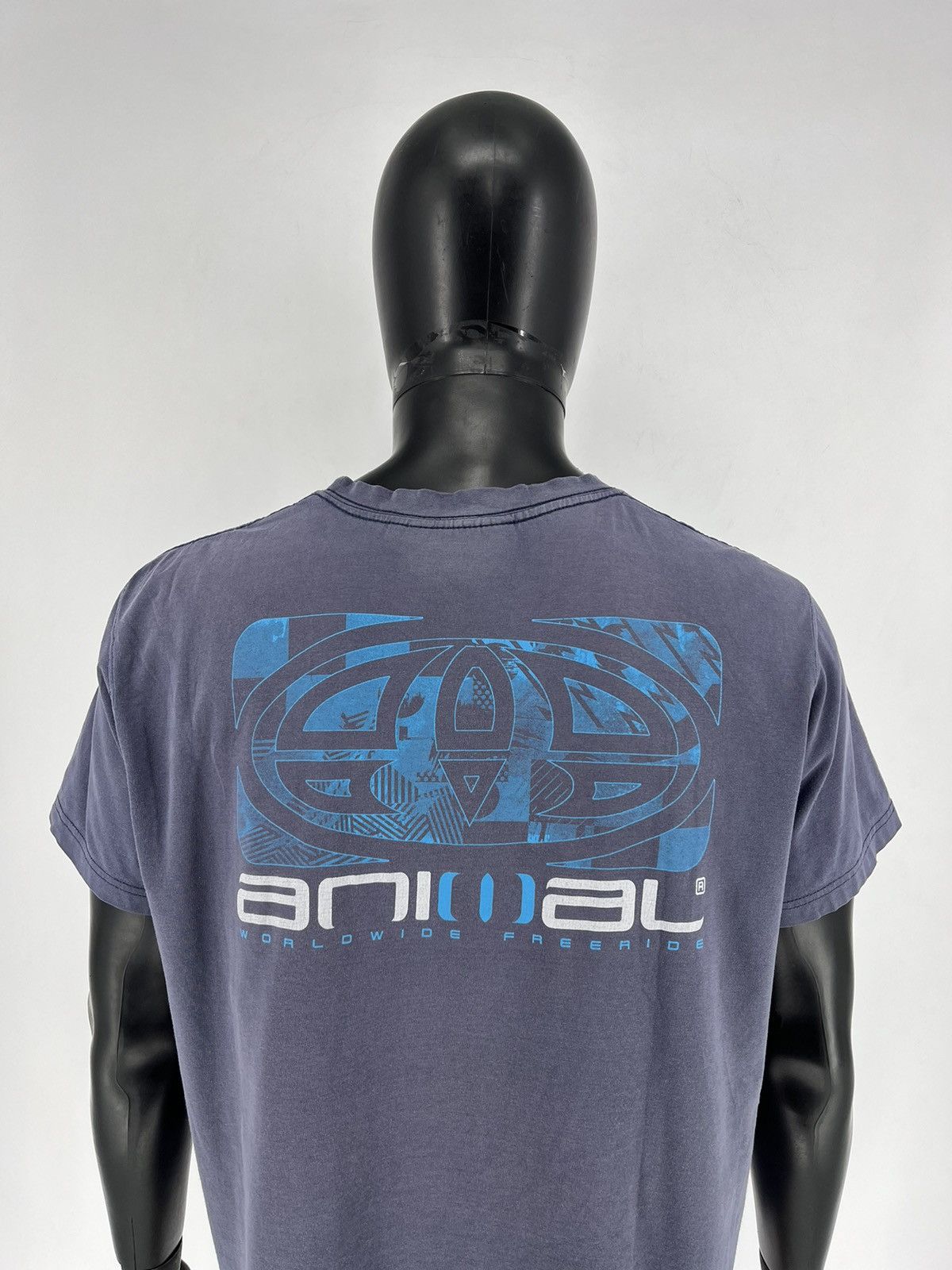 Vintage Vintage Y2K ANIMAL SKATE Big Logo Tee Streetwear 90s Style Size US L / EU 52-54 / 3 - 11 Thumbnail