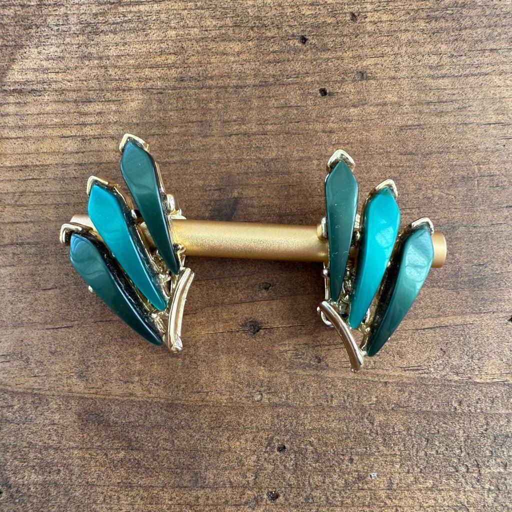 Vintage Vintage Green and Gold Tone Clip On Earrings MCM Size ONE SIZE - 1 Thumbnail
