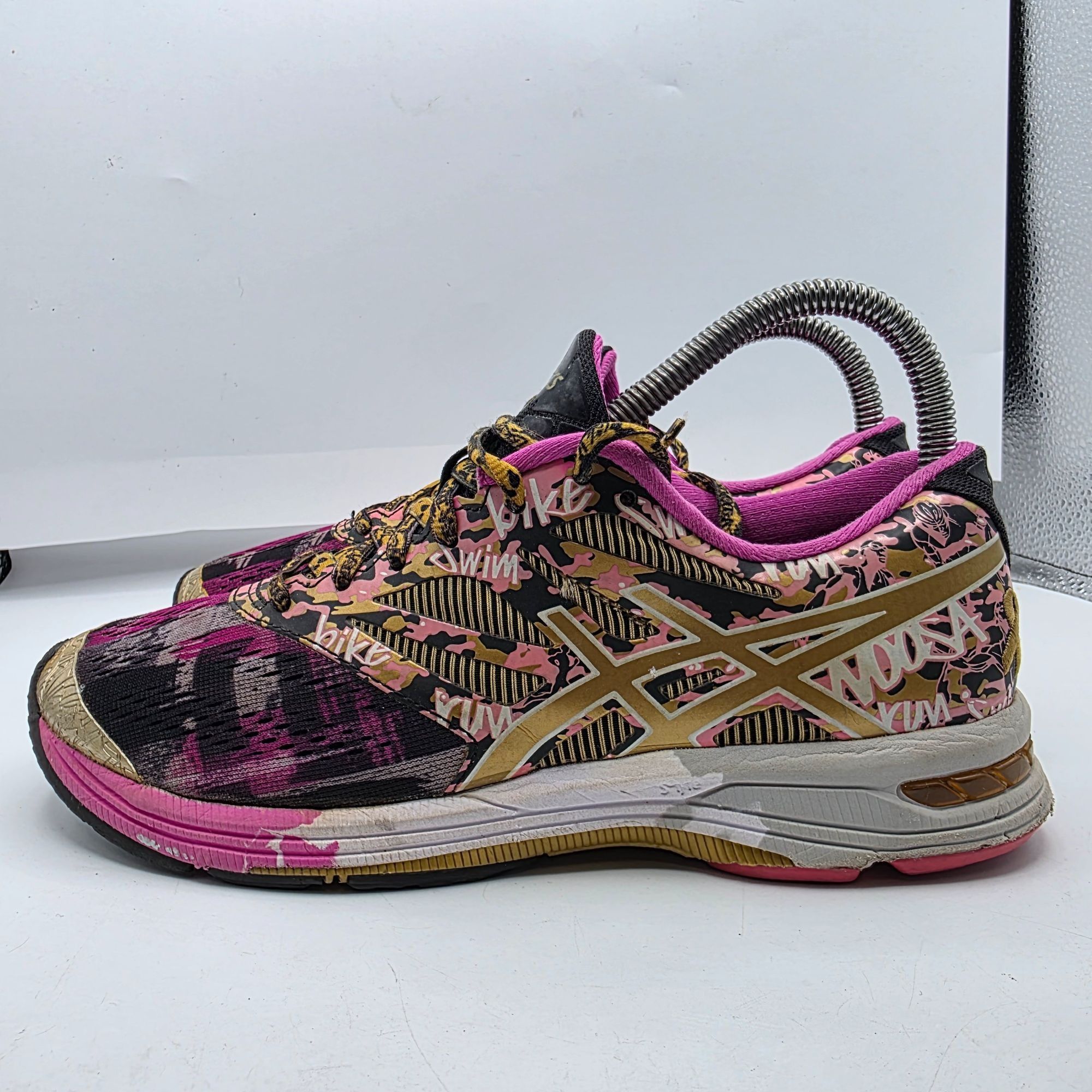 Asics Asics Gel Noosa Tri 10 Womens Size 7 Black Neon Pink Triathl Size US 7 / IT 37 - 13 Thumbnail