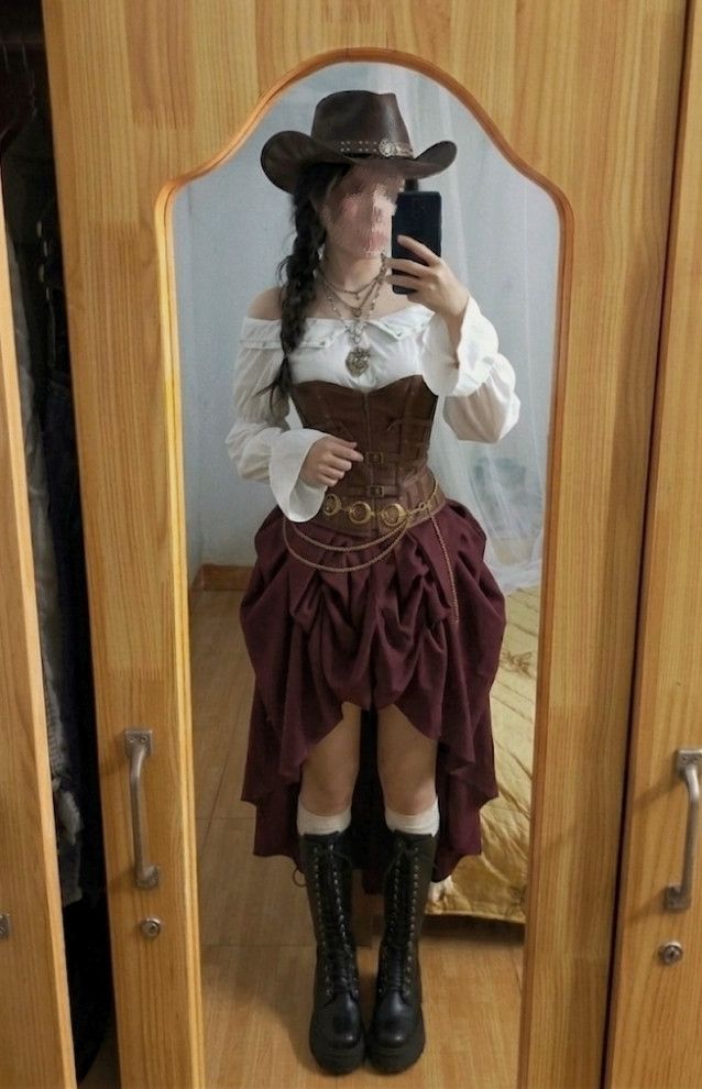 Other Victorian Renaissance Size L / US 10 / IT 46 - 2 Thumbnail