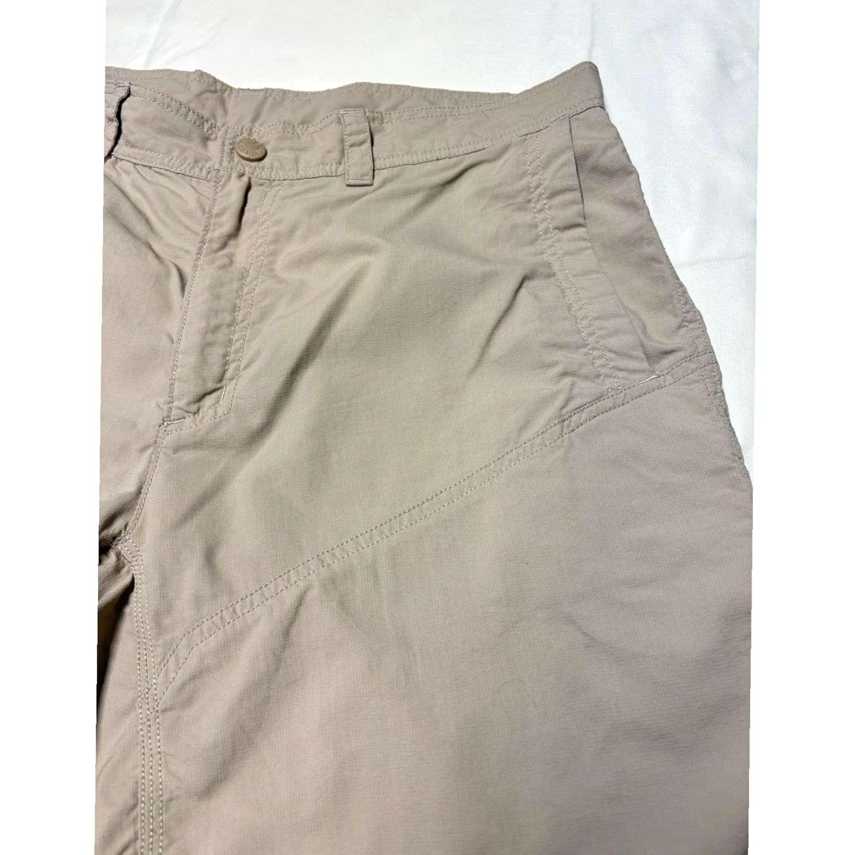 The North Face The North Face Mens Shorts Regular Tan Size 36 Cargo Casual Hiking Outdoor Nylon Cotton? Size US 36 / EU 52 - 3 Thumbnail