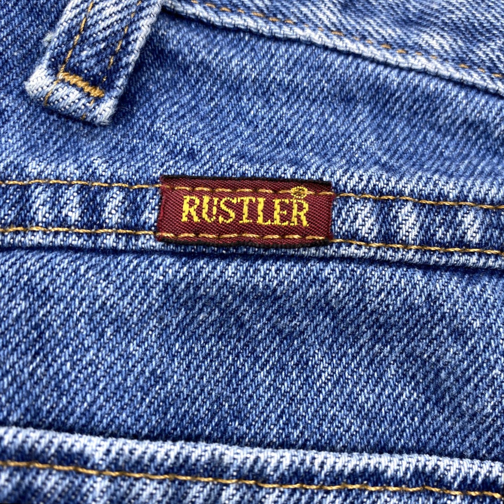 Vintage Rustler Jeans Mens 36x34 Blue Straight Regular Fit Medium Wash Denim Cotton Zip Fly Pockets Mens Size US 36 / EU 52 - 4 Thumbnail