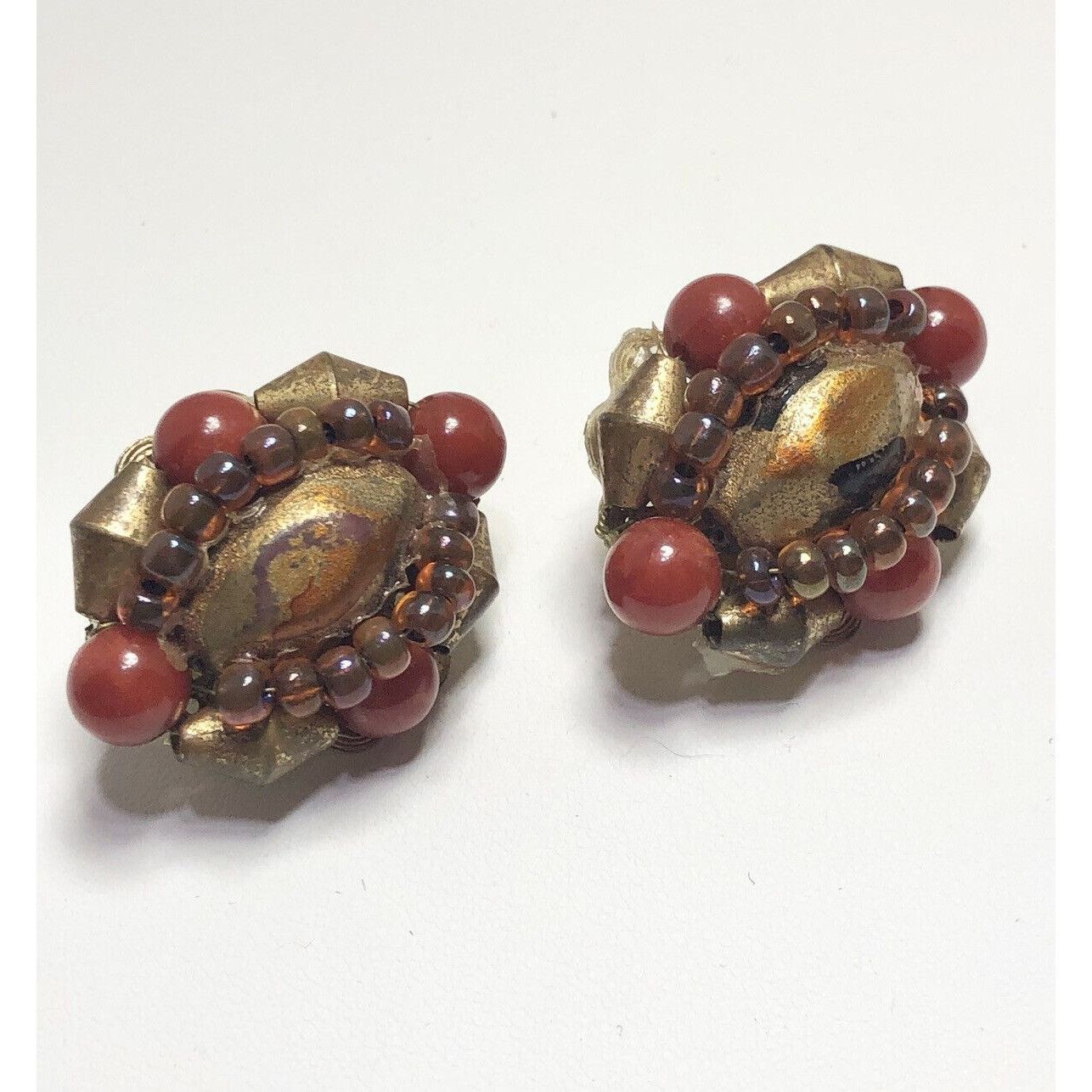 Vintage Signed HOBE Vintage Art Glass Bead Beaded Cluster Clip On Ea Size ONE SIZE - 4 Thumbnail