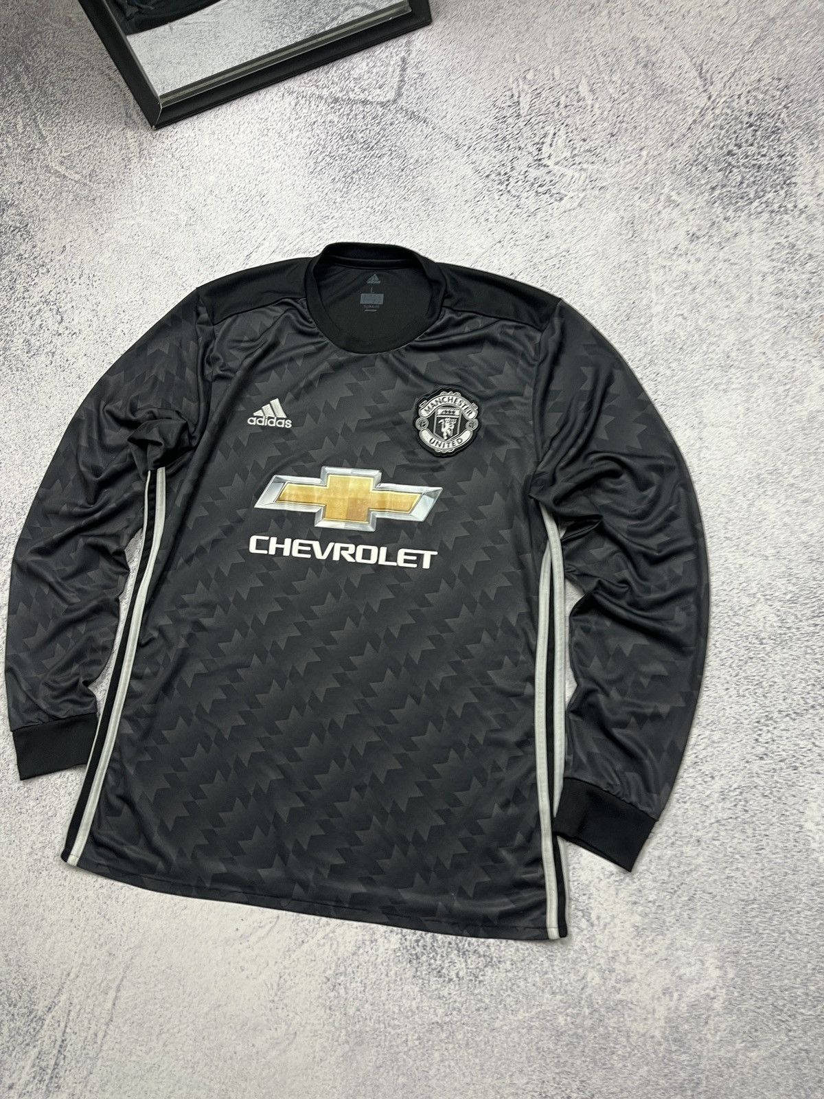 Nike Nike Manchester United 2017/18 Away Soccer Jersey Longsleeve Size US L / EU 52-54 / 3 - 3 Thumbnail