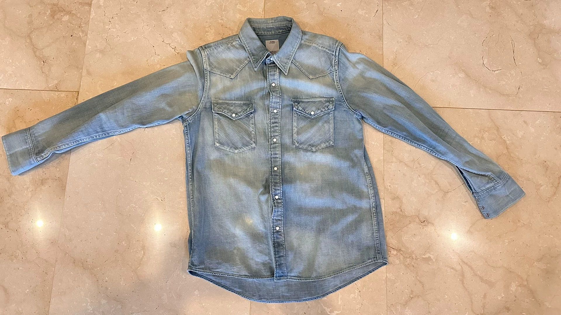 Visvim VISVIM washed denim shirt Size US M / EU 48-50 / 2 - 1 Thumbnail