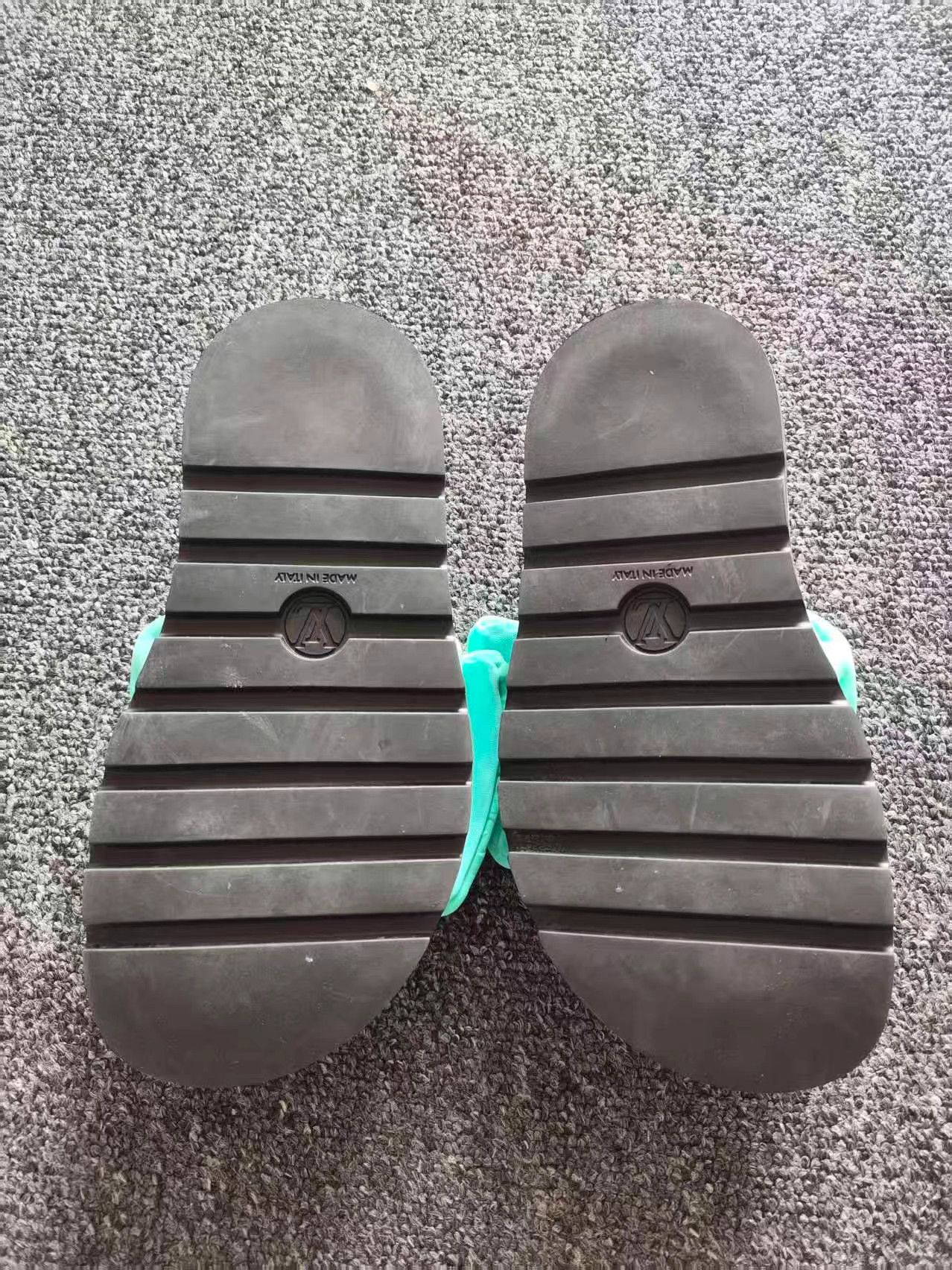 Louis Vuitton LOUIS VUITTON Debossed Pattern Slip-On Slide Sandals K13 Size US 7 / IT 37 - 7 Thumbnail
