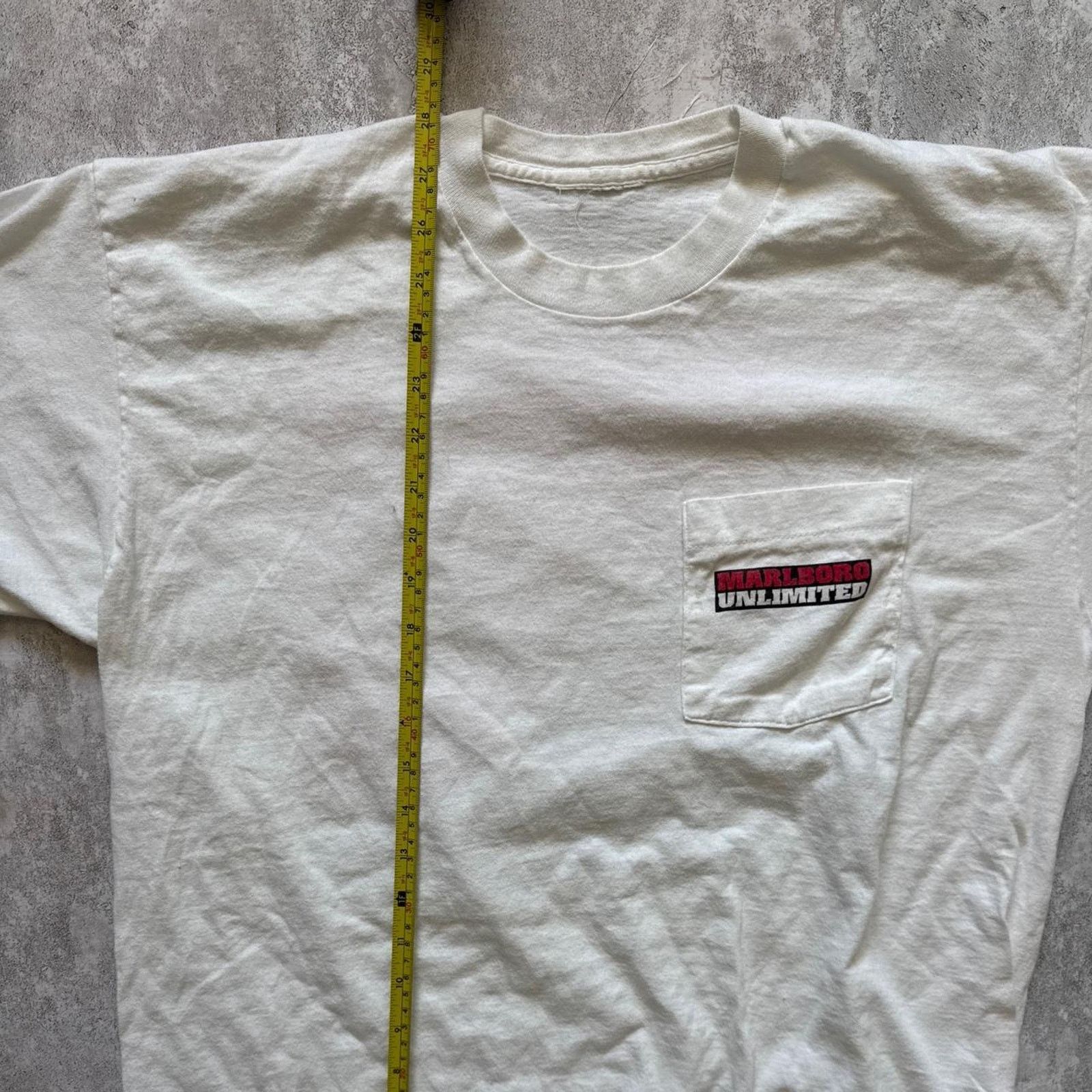 Marlboro Vintage 90s Marlboro Unlimited Map Pocket T-Shirt – Size XL Size US XL / EU 56 / 4 - 7 Thumbnail