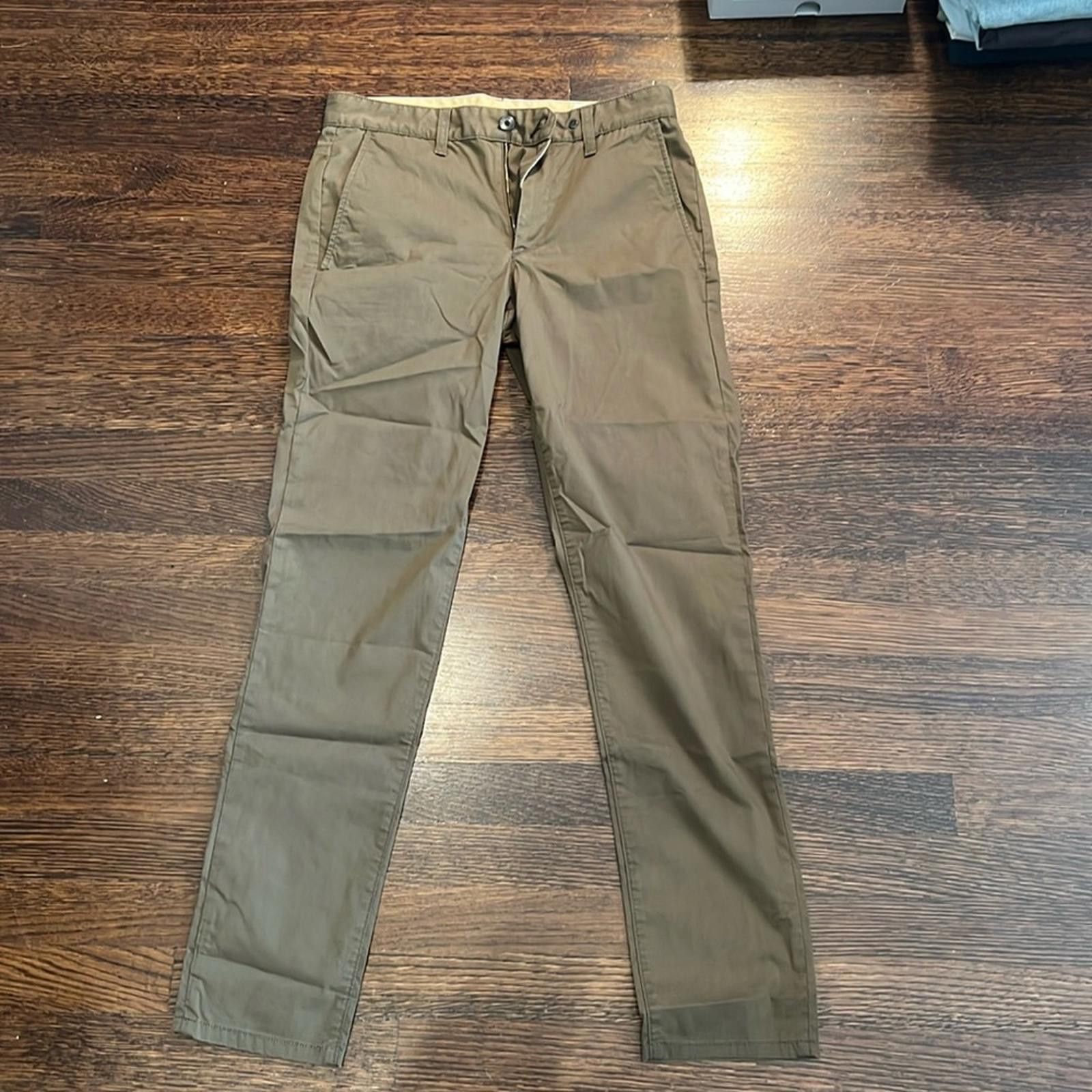 Rag & Bone Olive Green Paperweight Chino. Fit 2. Size 30x30.5 Size US 30 / EU 46 - 1 Thumbnail