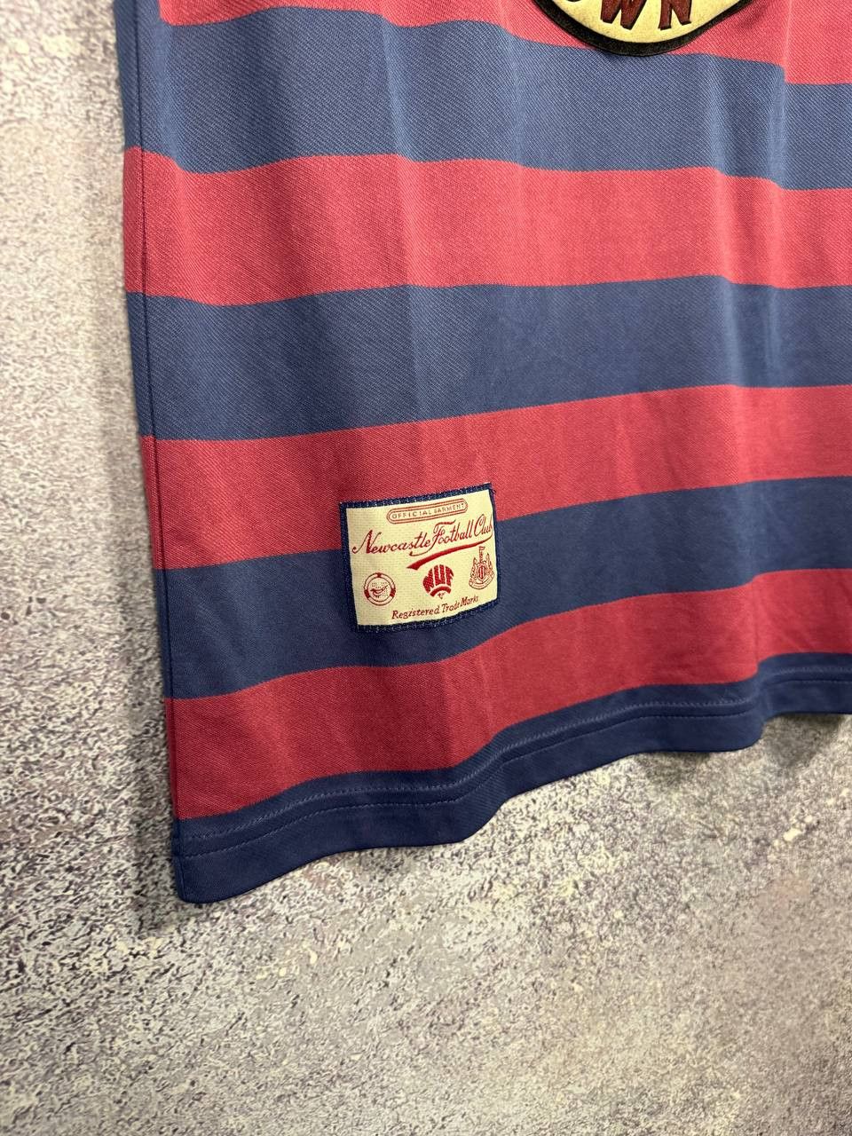 Vintage 90's Vintage Newcastle United 1995/96 Away Fan Jersey Size US S / EU 44-46 / 1 - 6 Thumbnail