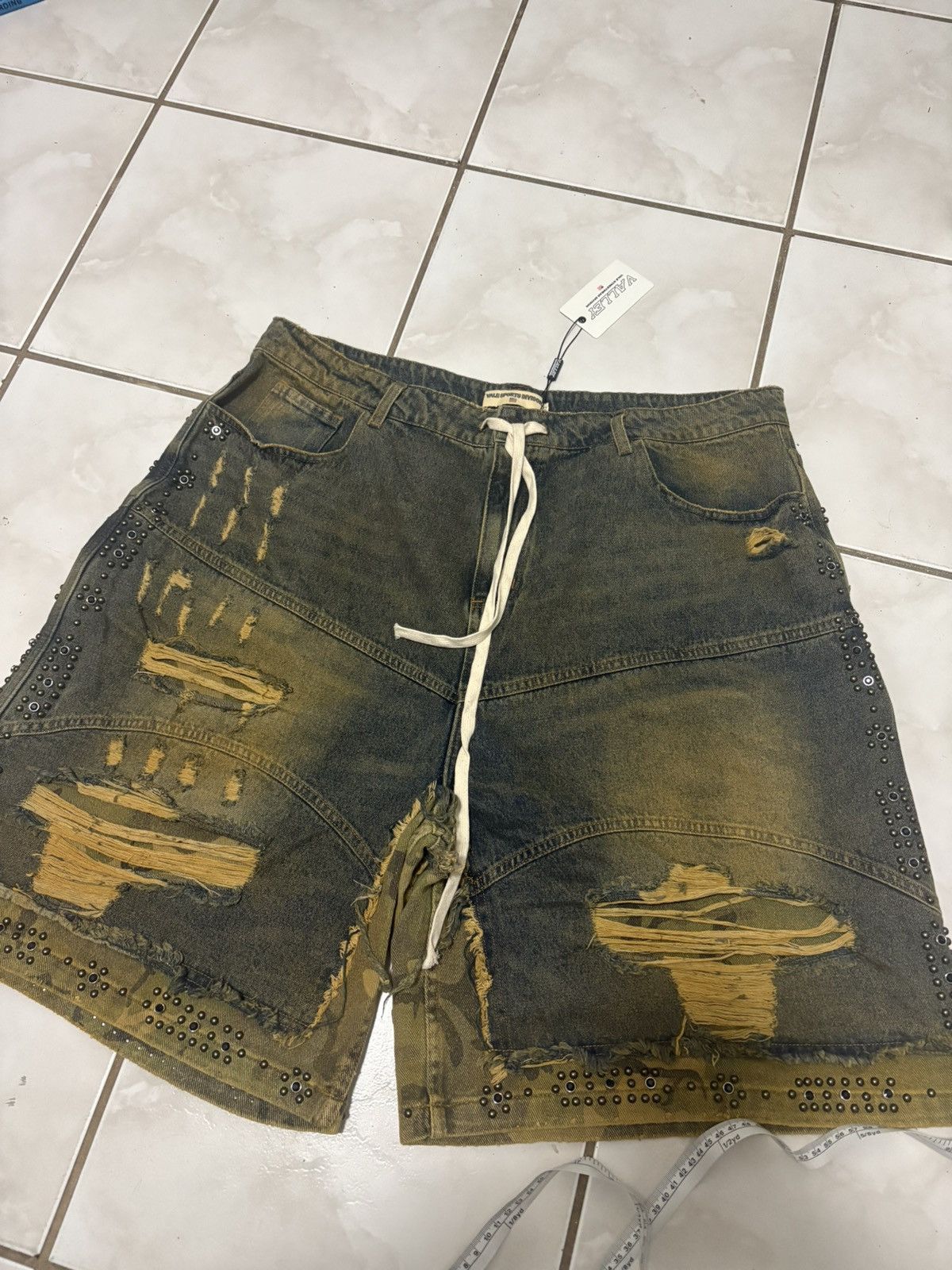 Vale Forever Sports Division Jorts