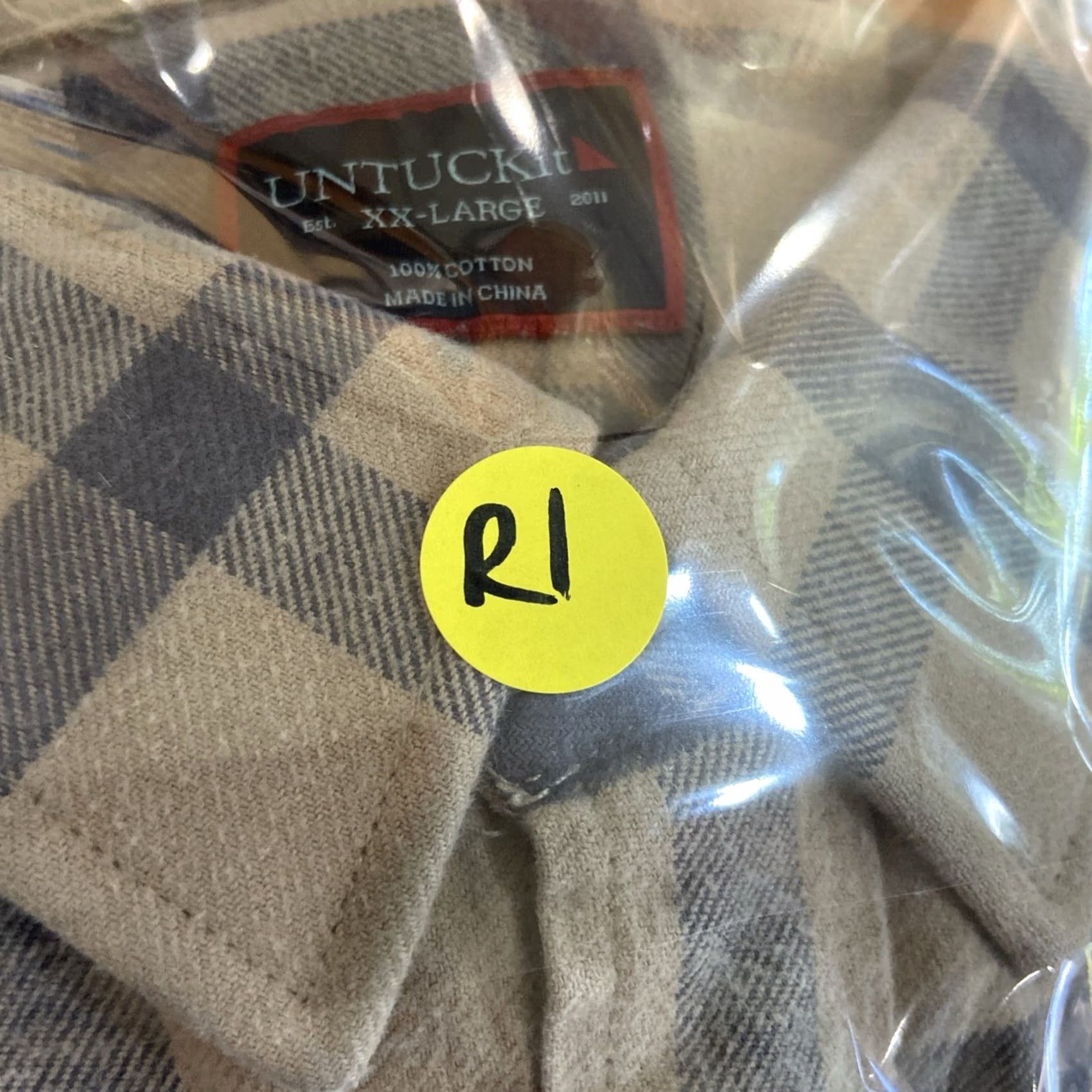 UNTUCKit UNTUCKit Shirt Mens 2XL Plaid Beige Flannel Long Sleeve Button Up Size US XXL / EU 58 / 5 - 6 Thumbnail