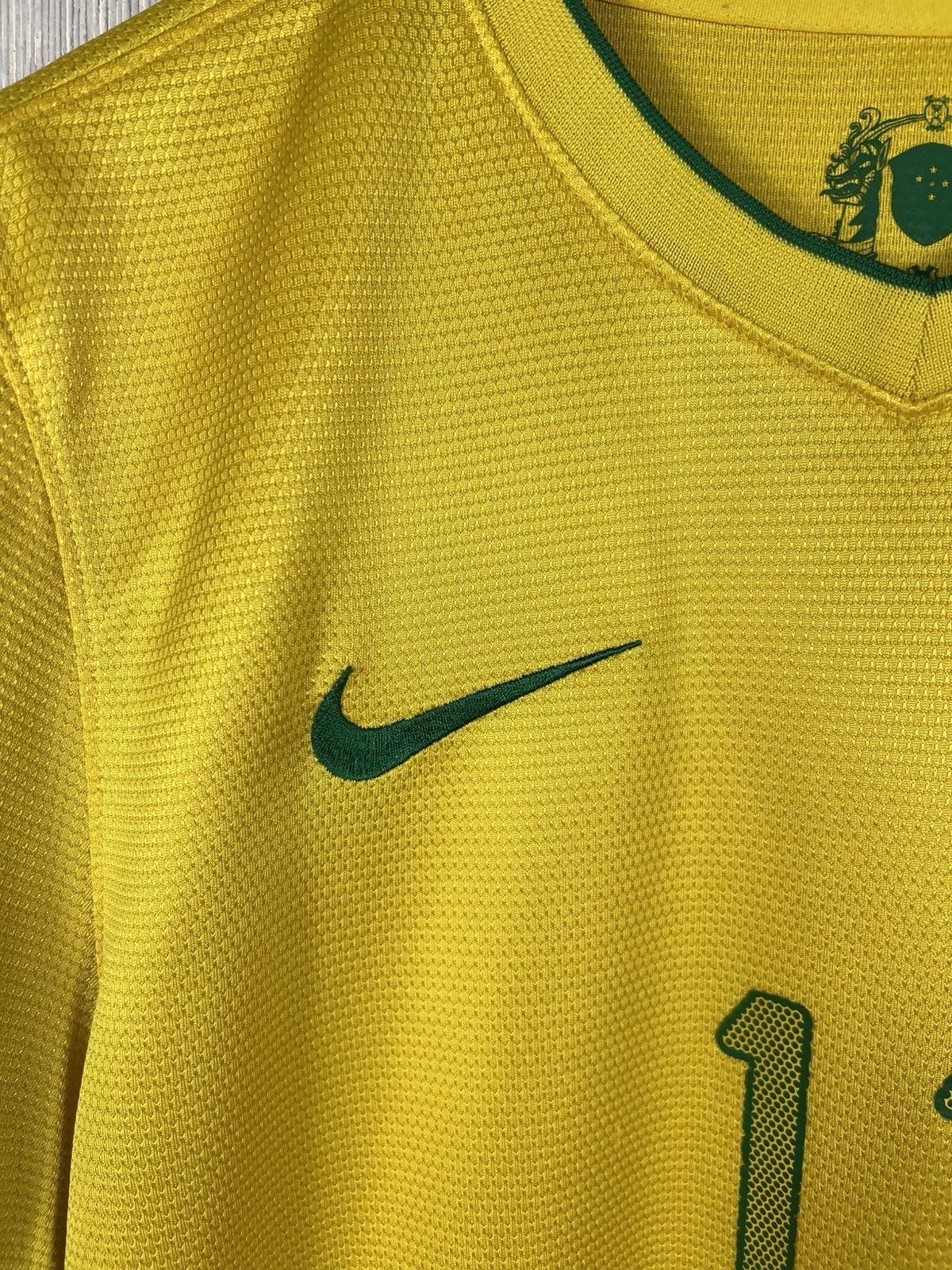 Nike Vintage Nike Brazil y2k 2012/13 home jersey tee 11 Neymar jr Size US S / EU 44-46 / 1 - 5 Thumbnail