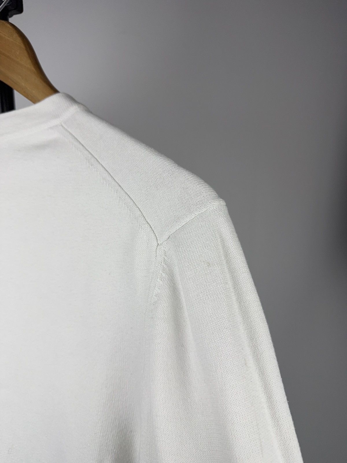 Hugo Boss Luxury HUGO BOSS Minimal Logo Off White Red Tag Sweatshirt M Size US S / EU 44-46 / 1 - 15 Thumbnail