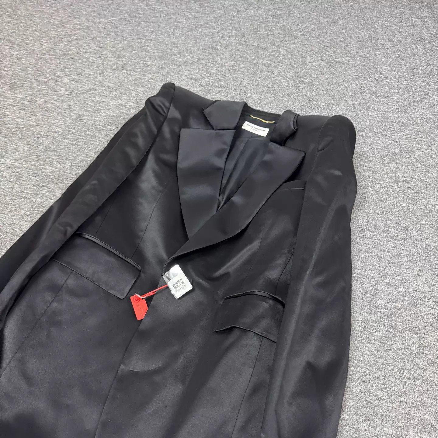 Saint Laurent Paris Saint Laurent SLP Black Satin Cuff Sequins Blazer Size XS / US 0-2 / IT 36-38 - 4 Thumbnail