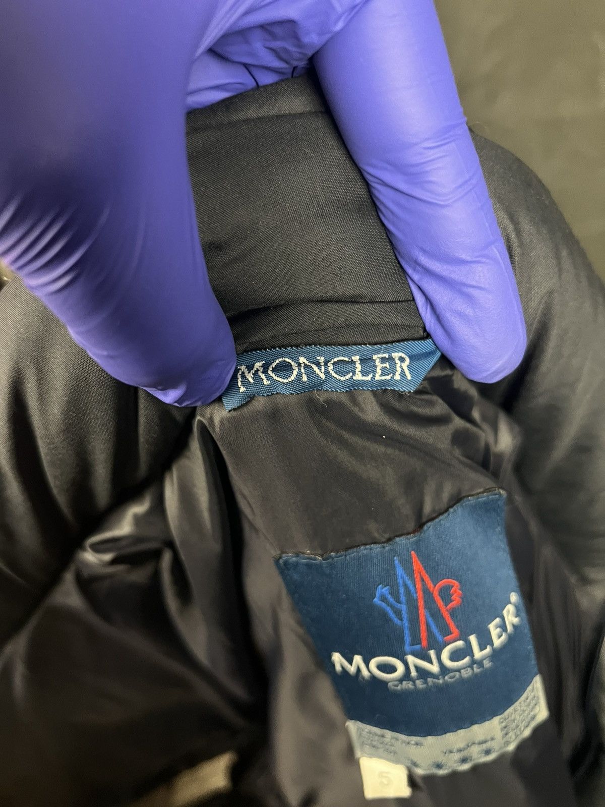 Moncler Vintage Moncler Grenoble Puffer down jacket Size US XL / EU 56 / 4 - 17 Thumbnail