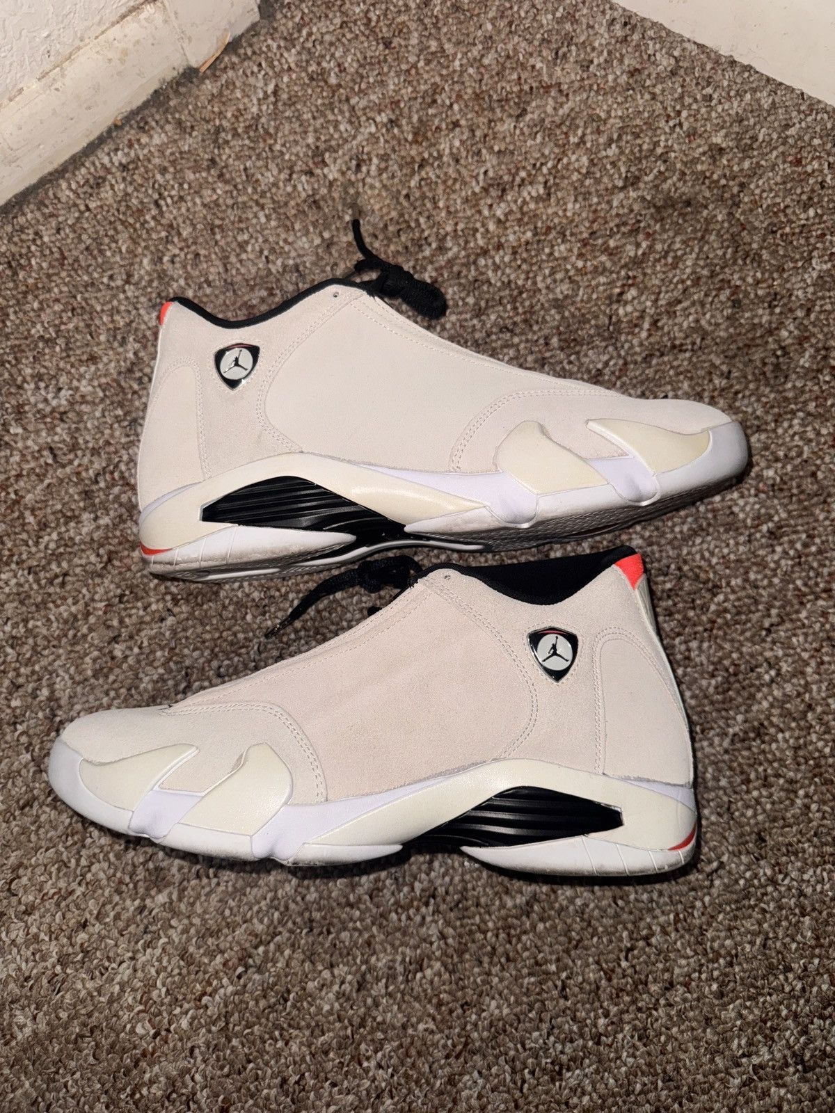 Jordan Brand Jordan 14 Desert Sand Size US 10.5 / EU 43-44 - 1 Thumbnail