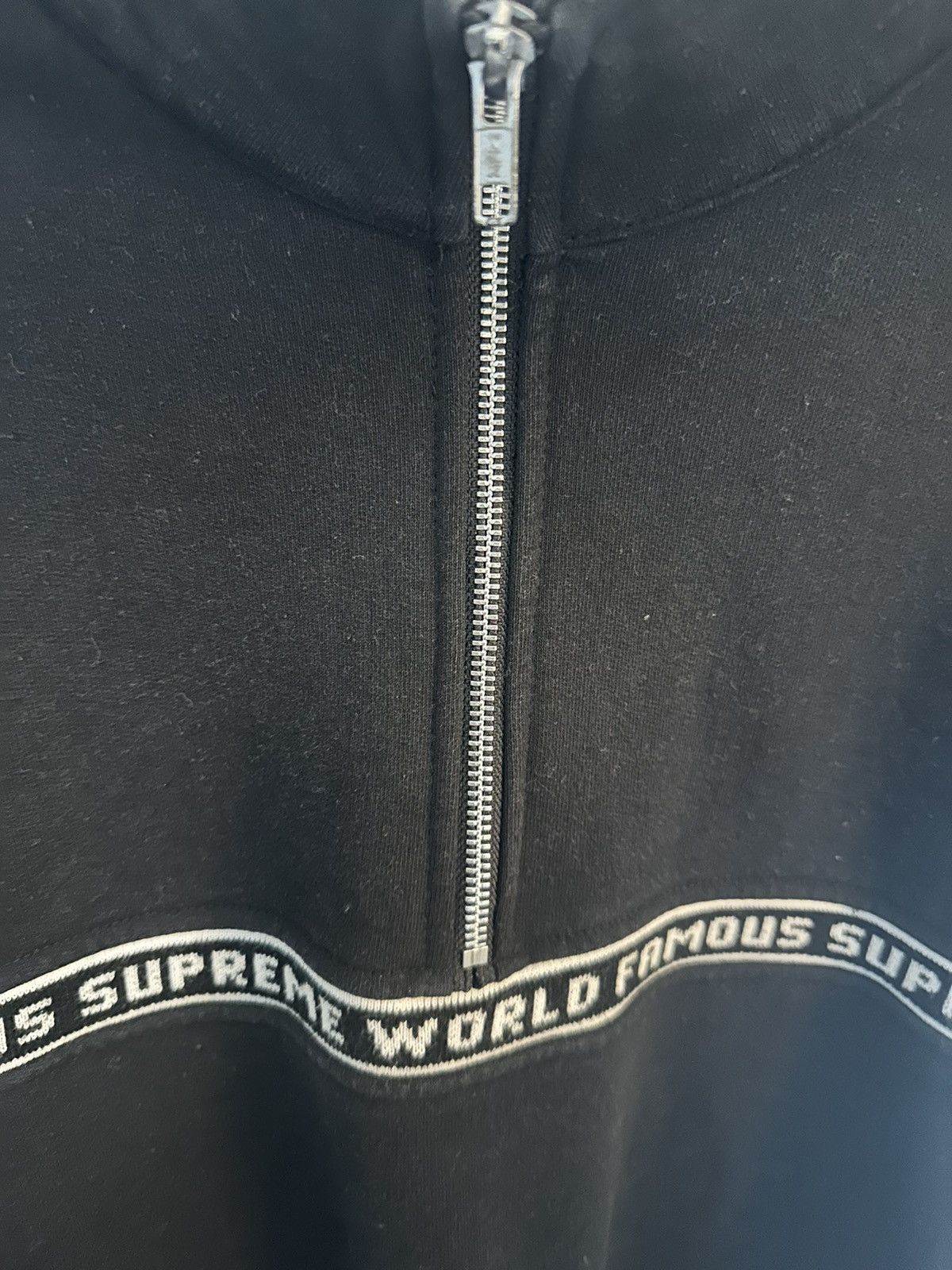 Supreme Supreme World Famous Quarter Zip Size XL Size US XL / EU 56 / 4 - 3 Thumbnail