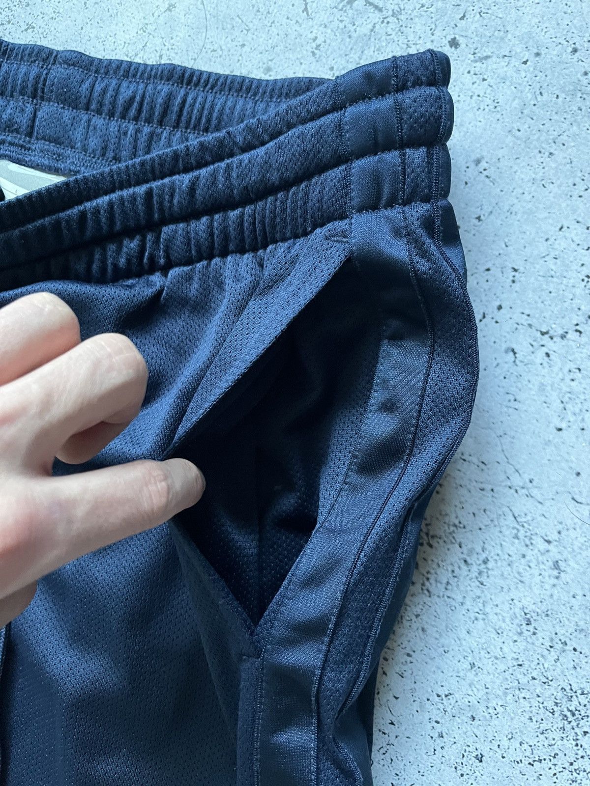 Nike × Vintage Vintage Nike Oversized Basketball Sweatpants Swoosh Y2K USA Size US 34 / EU 50 - 6 Thumbnail