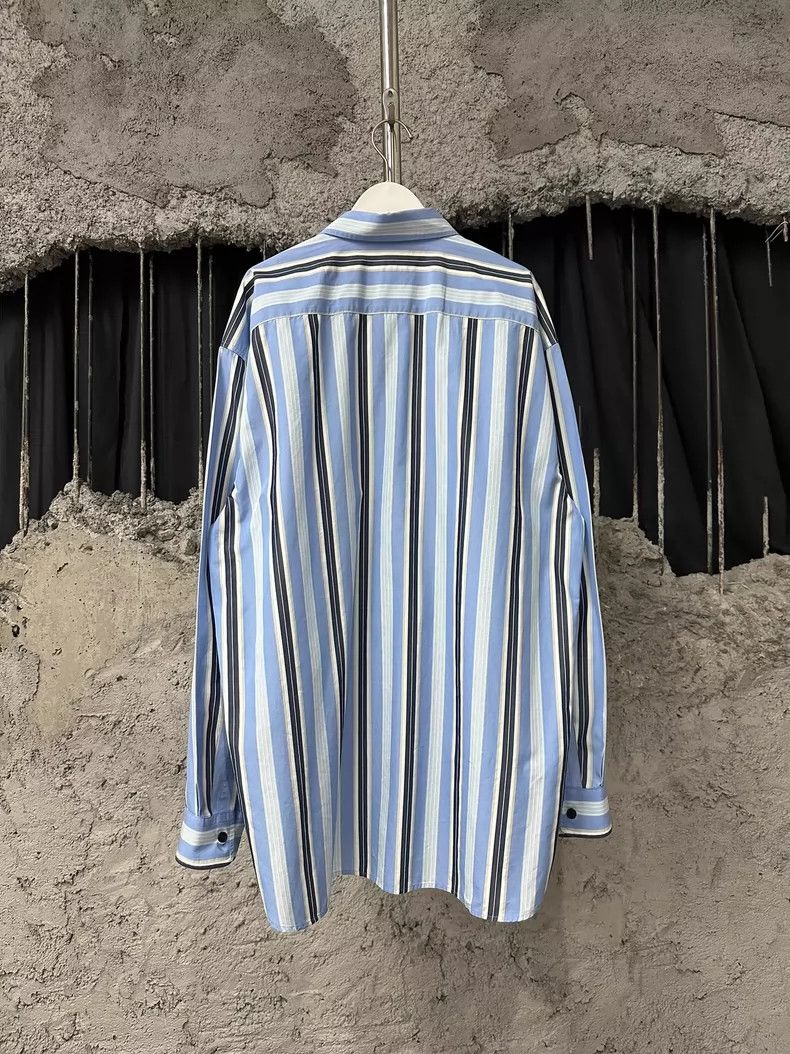 Dries Van Noten DRIES VAN NOTEN Blue and white striped shirt coat Size US S / EU 44-46 / 1 - 2 Thumbnail