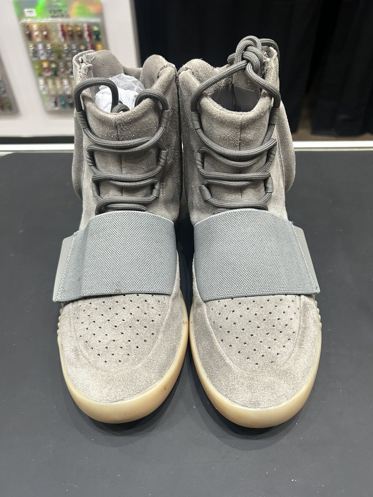 Adidas Yeezy 750 Glow in the dark Size US 8 / EU 41 - 3 Thumbnail