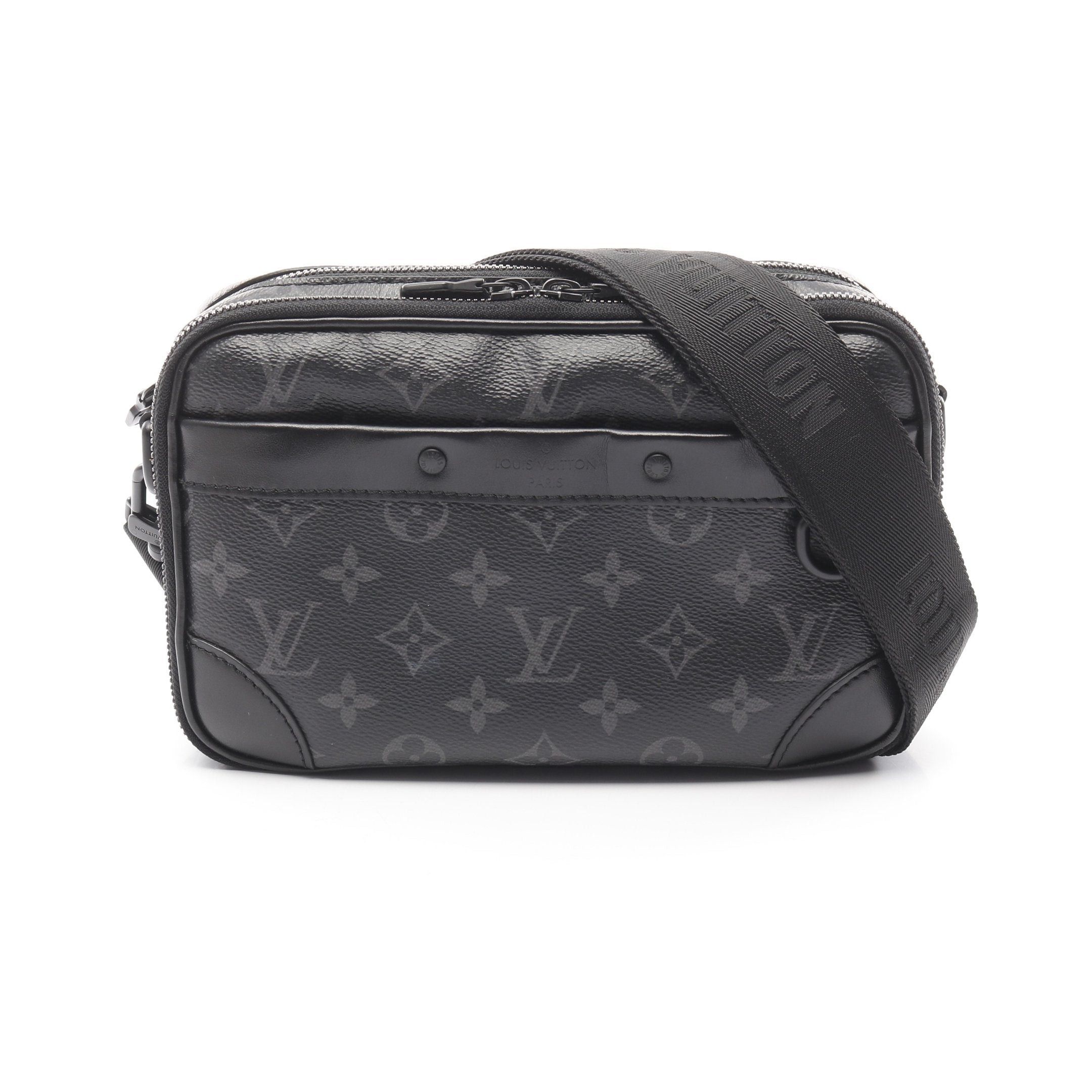 Louis Vuitton Louis Vuitton Alpha Messenger Monogram Eclipse Shoulder Bag Leather Black Size ONE SIZE - 1 Thumbnail
