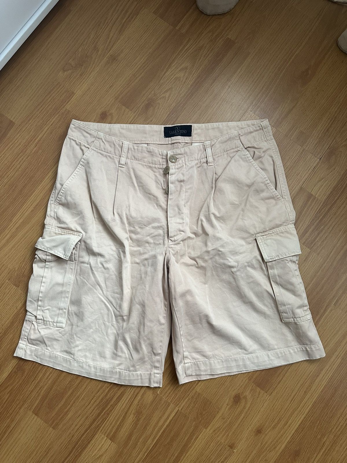 Valentino Cargo shorts VALENTINO rare Size US 34 / EU 50 - 1 Thumbnail