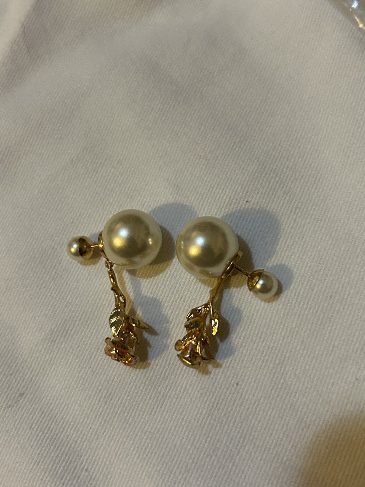 Dior DIOR TRIBALES EARRINGS Gold-Finish Metal White Resin Pearl Size ONE SIZE - 6 Thumbnail