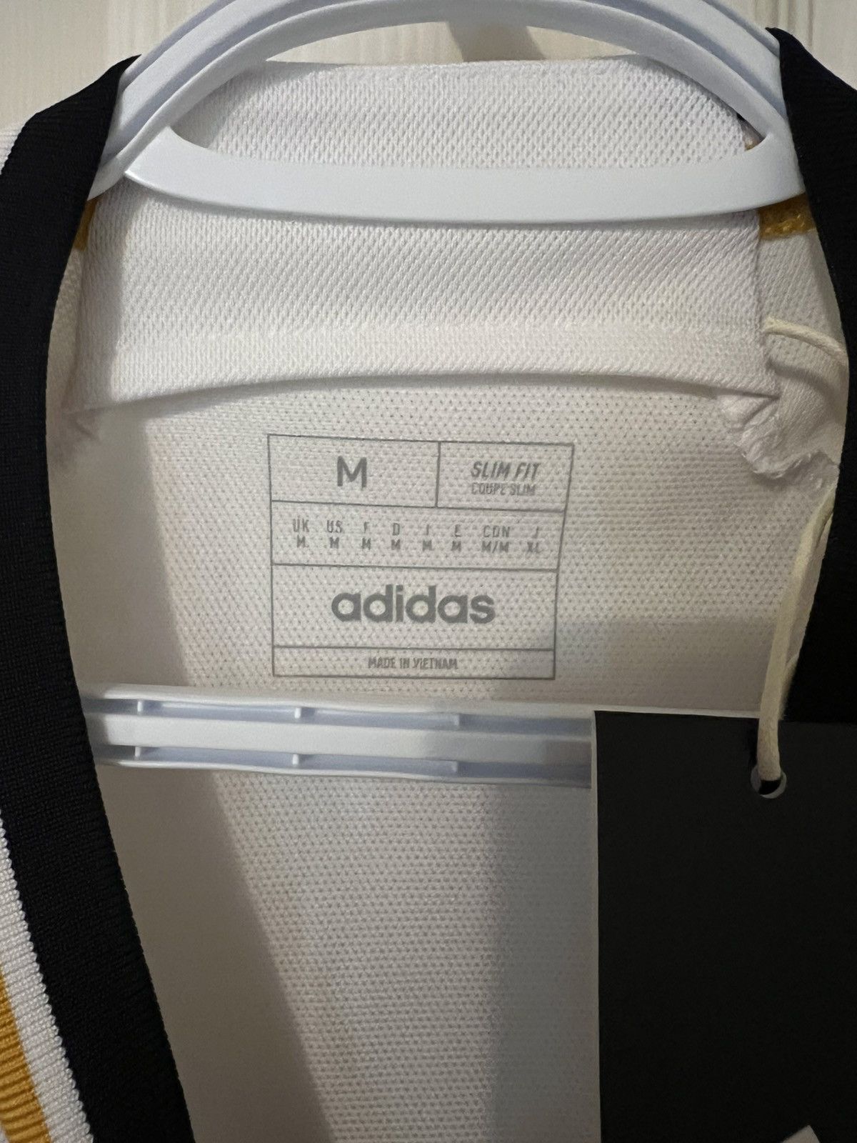 Adidas Real Madrid 2023 jersey Size US M / EU 48-50 / 2 - 3 Thumbnail