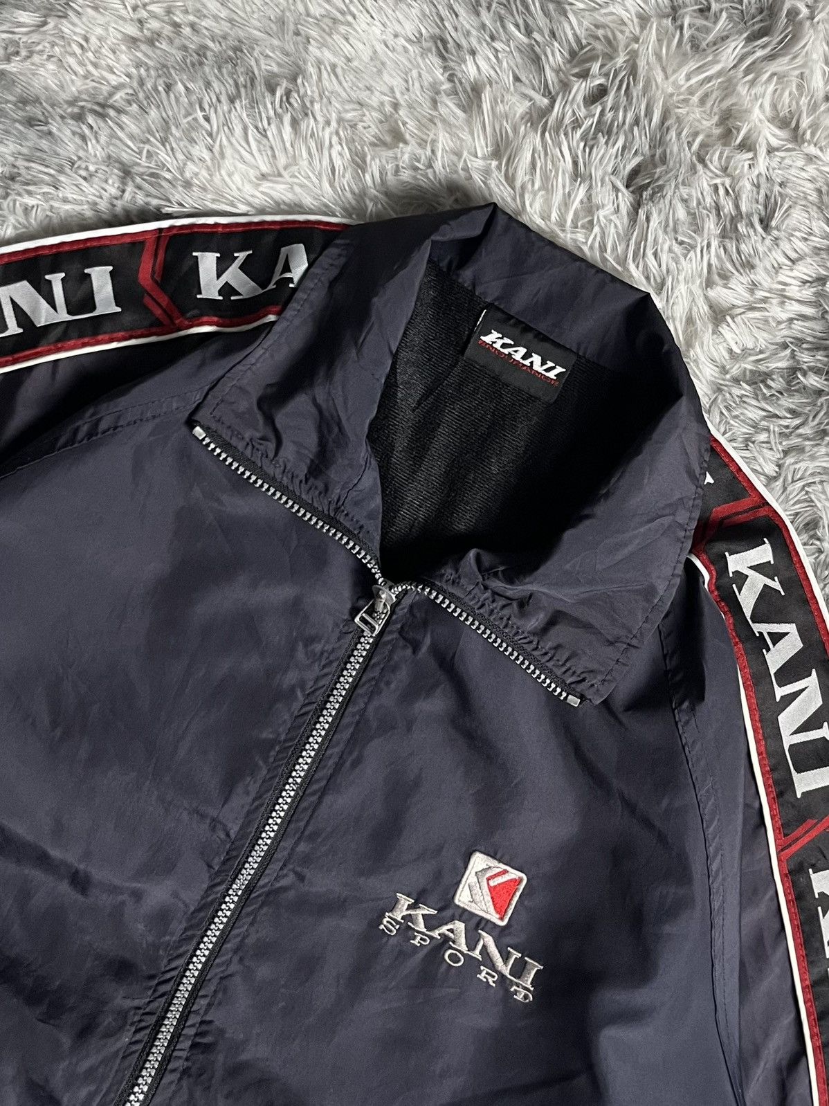 Karl Kani Vintage 90’s KARL KANI Sidetape Big Logo Windbreaker Jacket Size US L / EU 52-54 / 3 - 3 Thumbnail