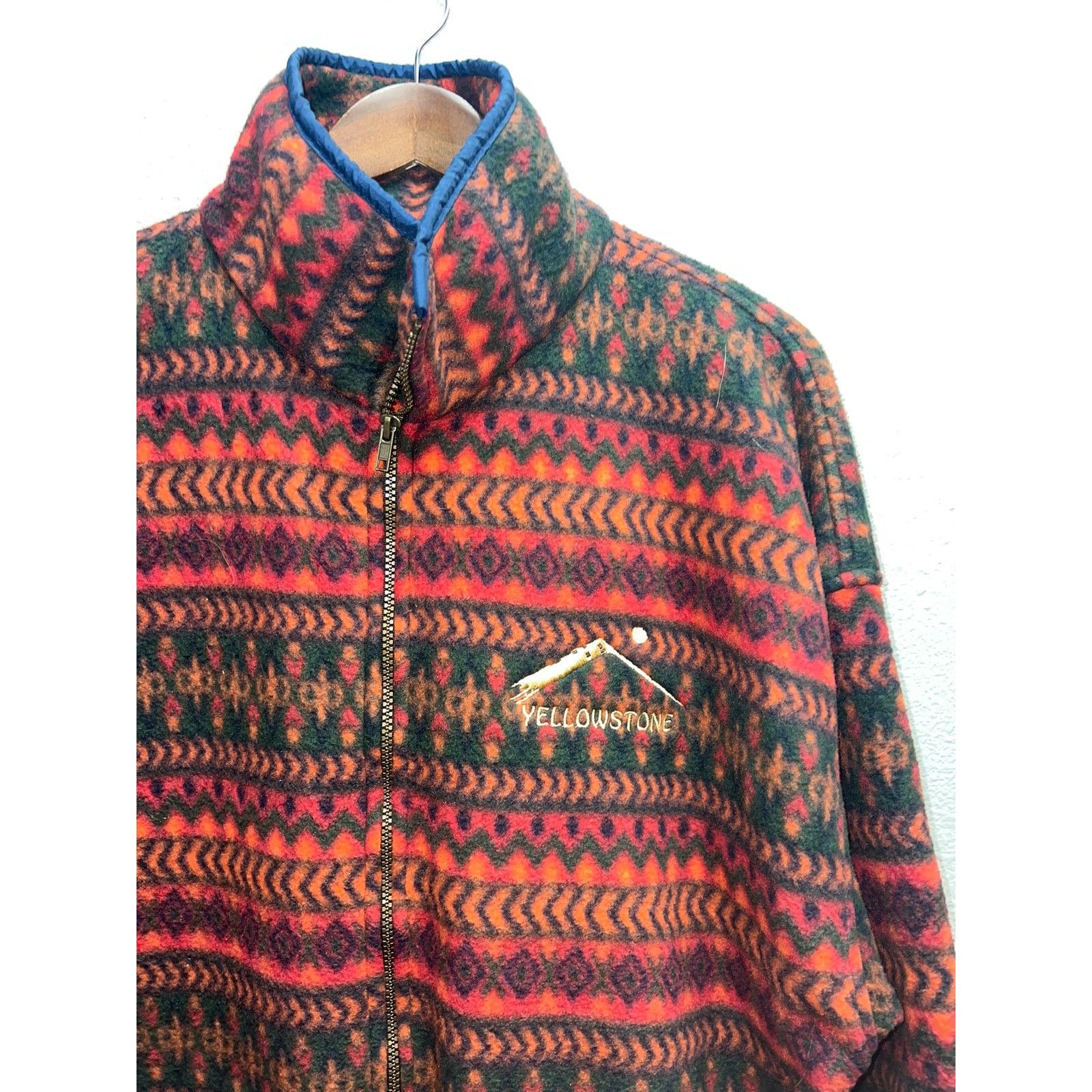 Vintage Vintage Yellowstone Sweatshirt Native Aztec Southwest XL Size US XL / EU 56 / 4 - 2 Thumbnail